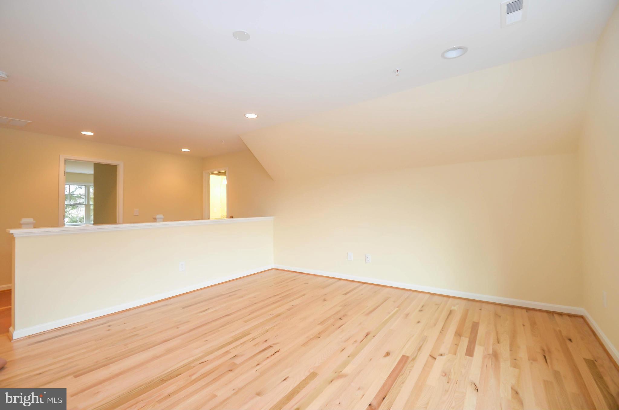 LUTHERVILLE - Residential