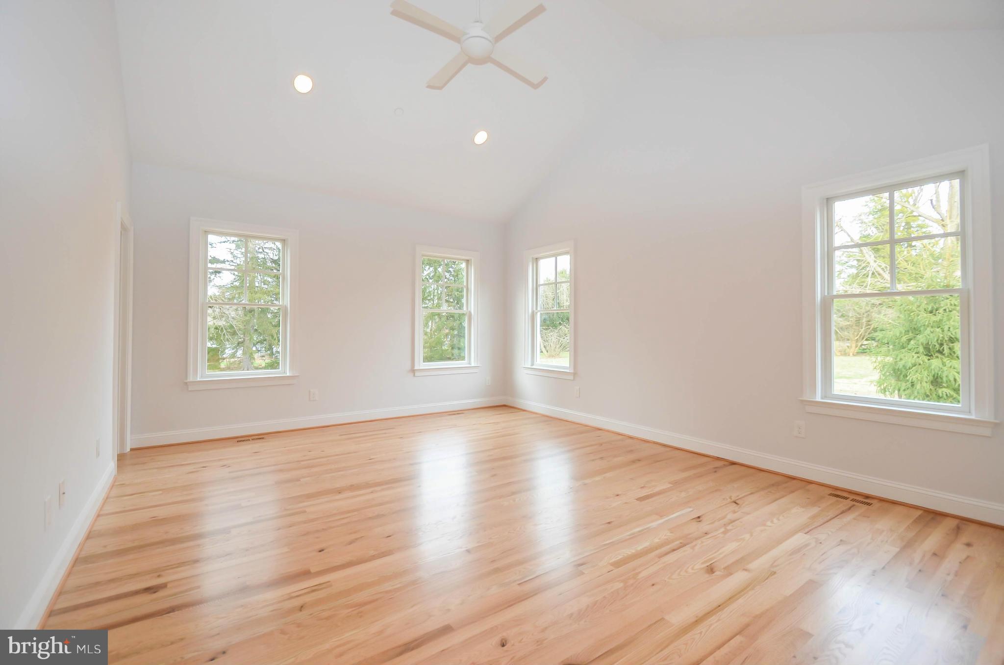 LUTHERVILLE - Residential