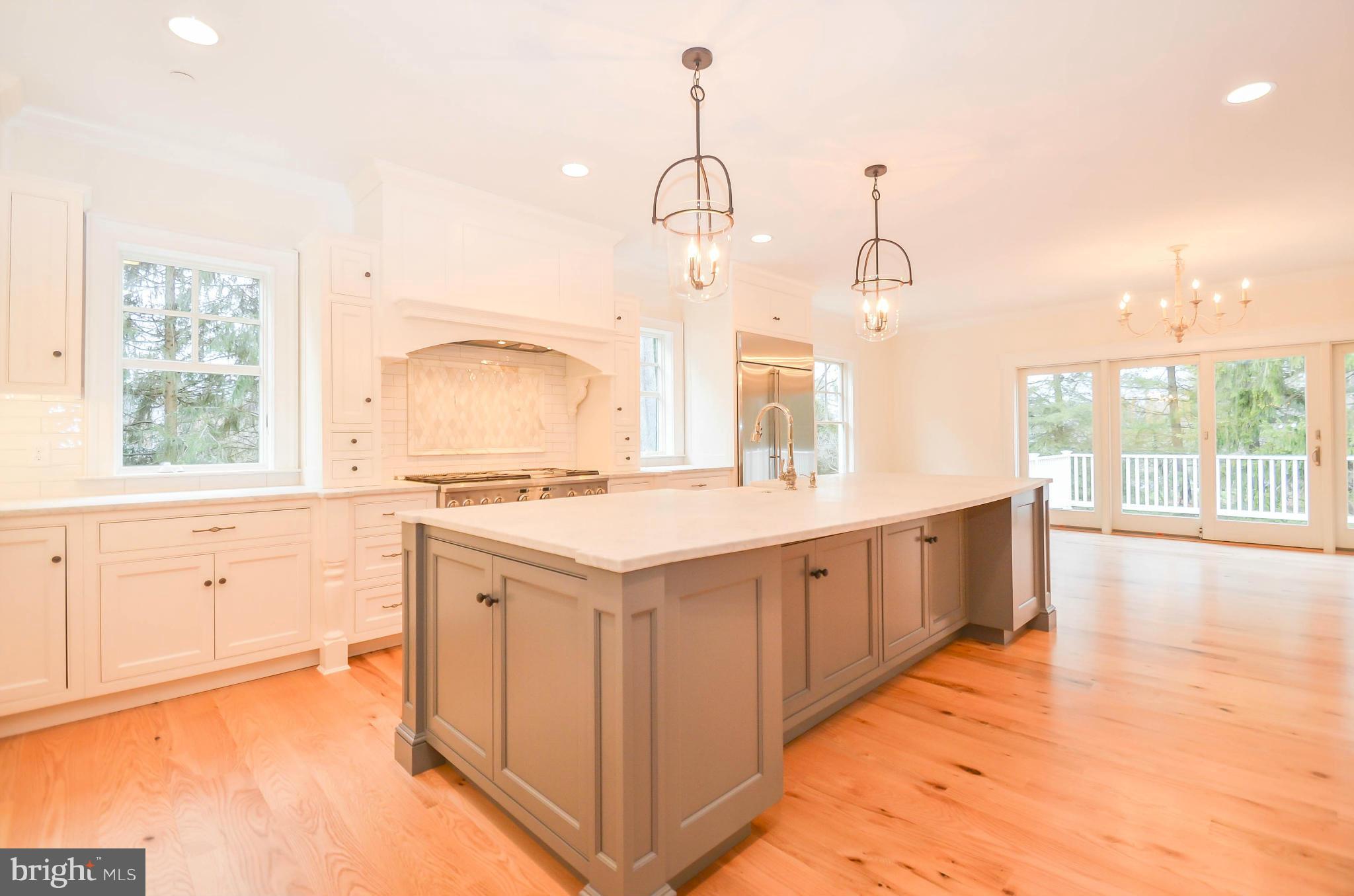 LUTHERVILLE - Residential