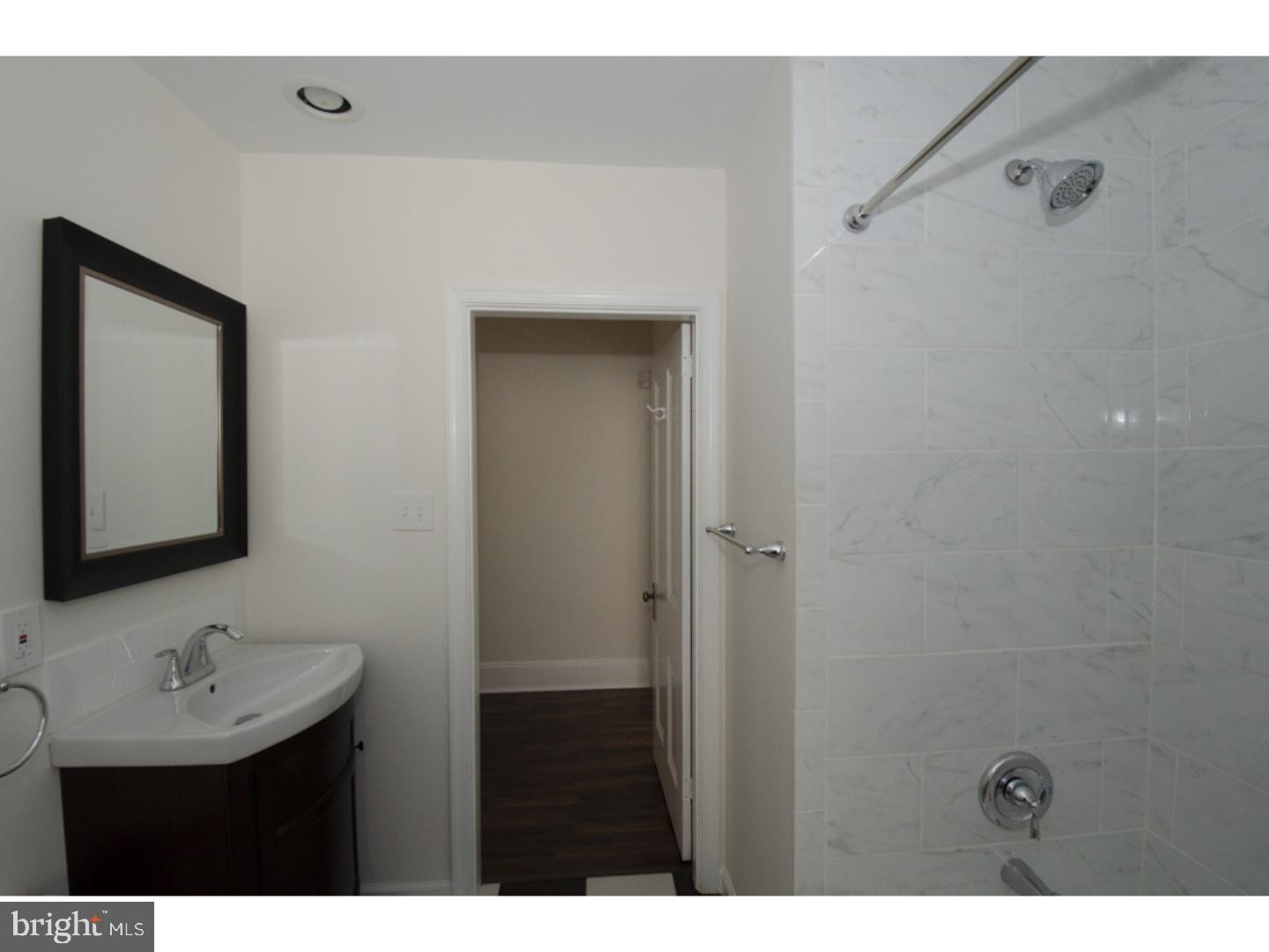 ROXBOROUGH - Residential Lease