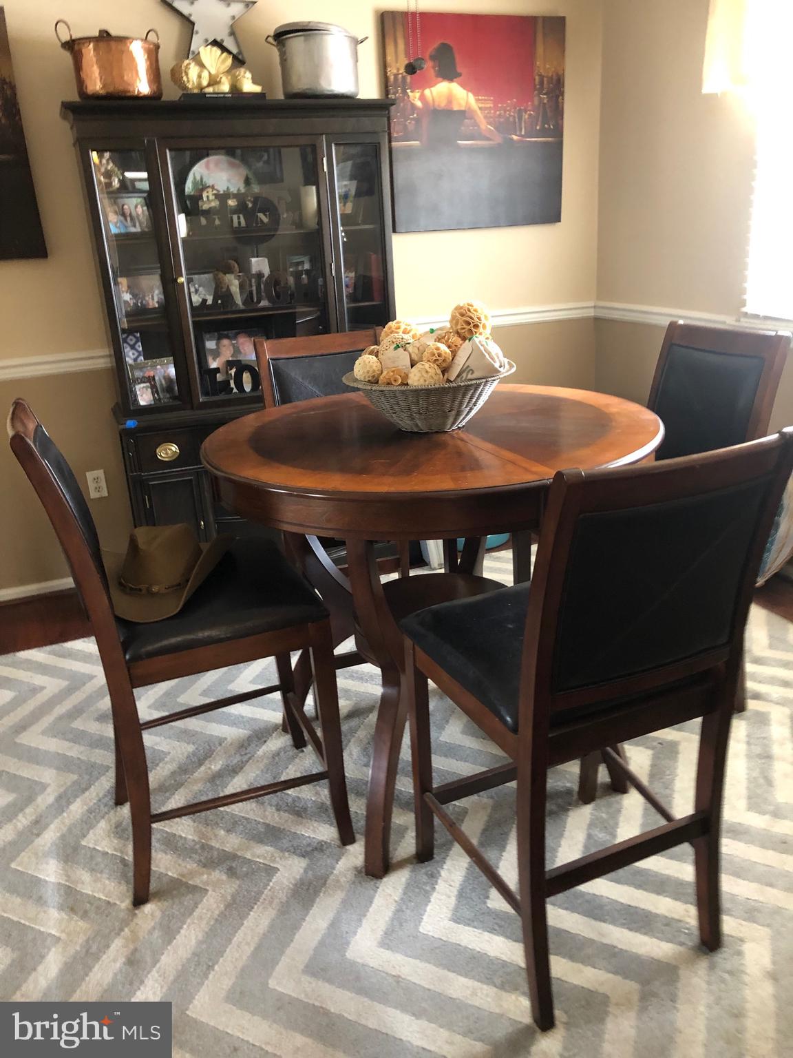 VILLAGE BROOK ESTS - Residential