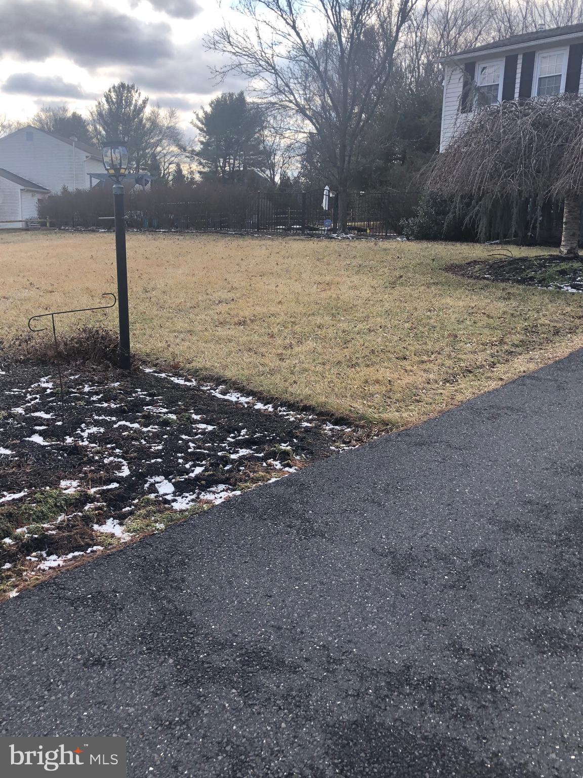 VILLAGE BROOK ESTS - Residential