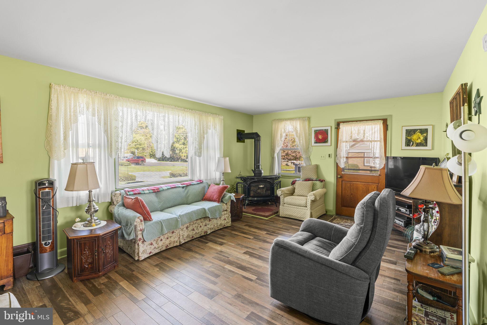 128 SADSBURY AVENUE