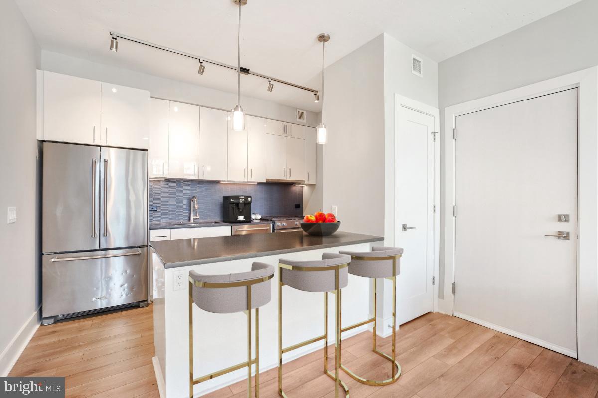 88 V STREET SW 204