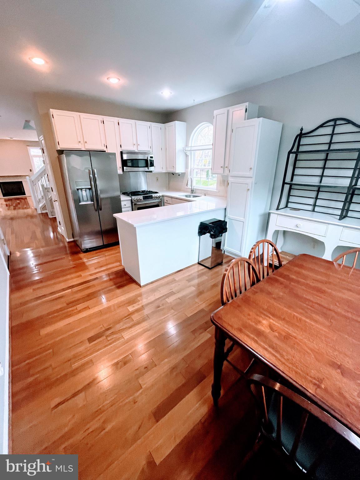 ANDORRA WOODS - Residential Lease