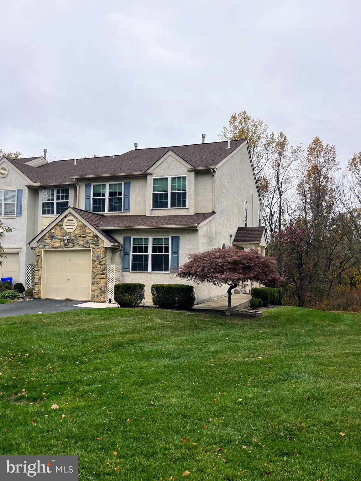 ANDORRA WOODS - Residential Lease