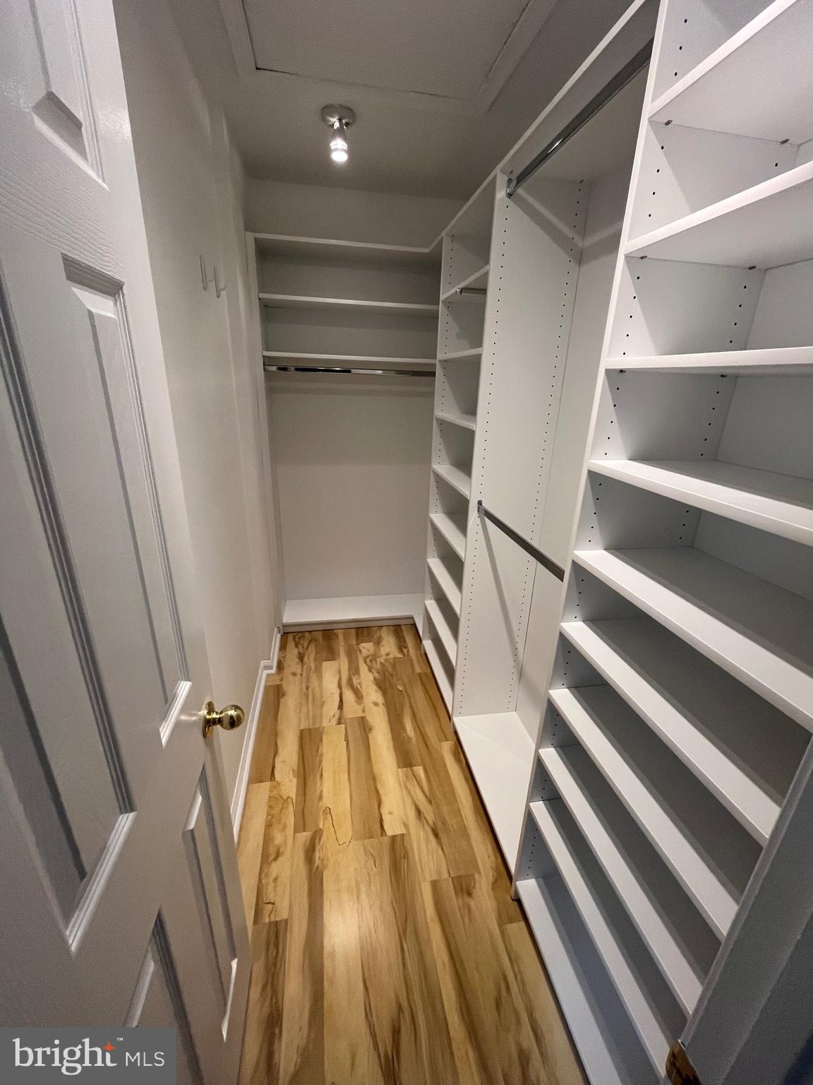 ANDORRA WOODS - Residential Lease