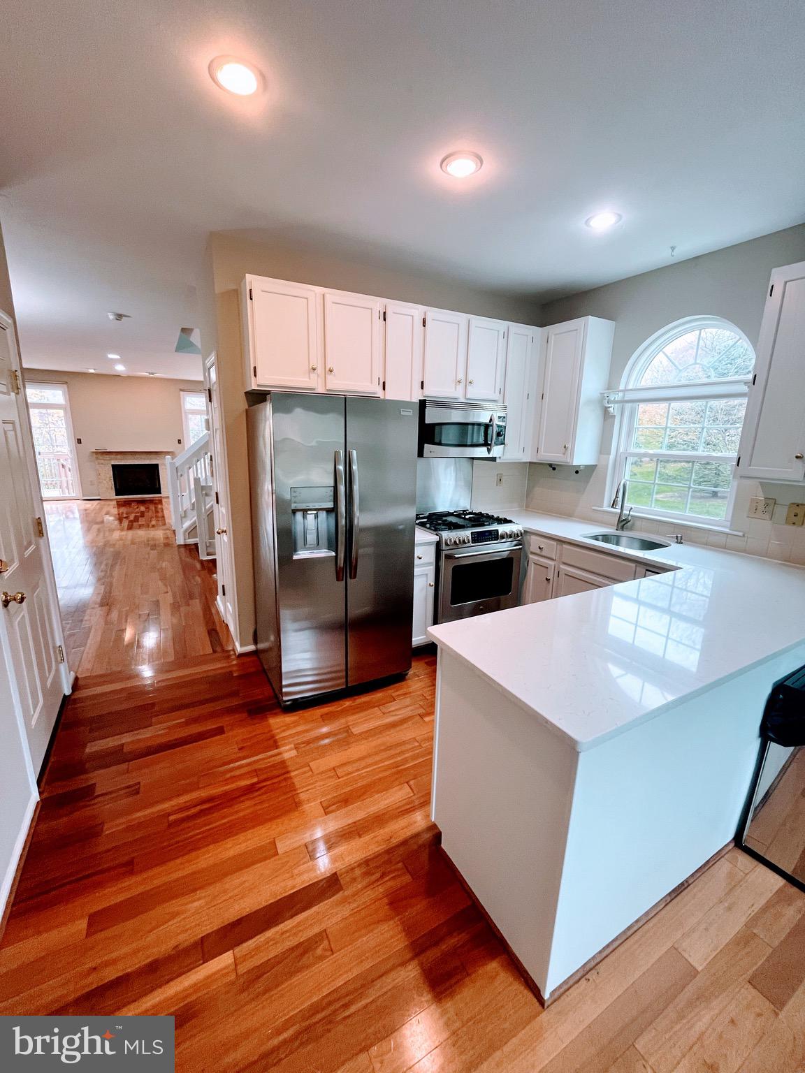 ANDORRA WOODS - Residential Lease