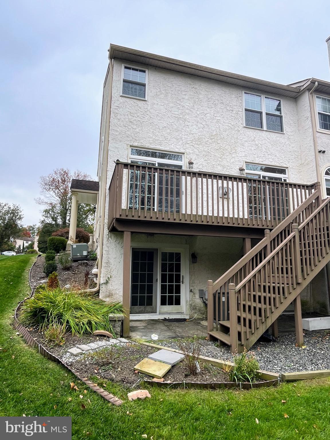 ANDORRA WOODS - Residential Lease