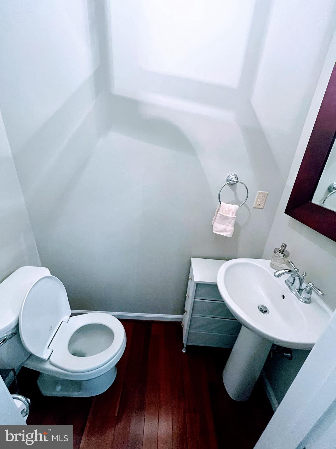 ANDORRA WOODS - Residential Lease