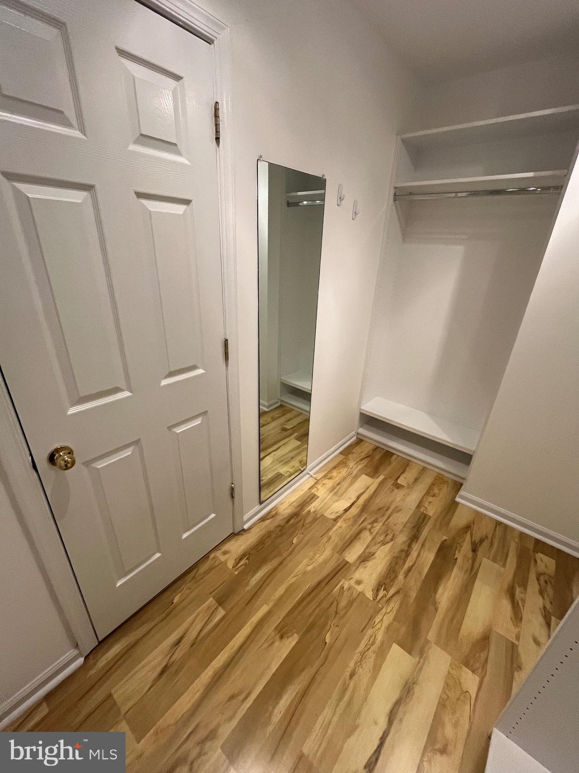 ANDORRA WOODS - Residential Lease