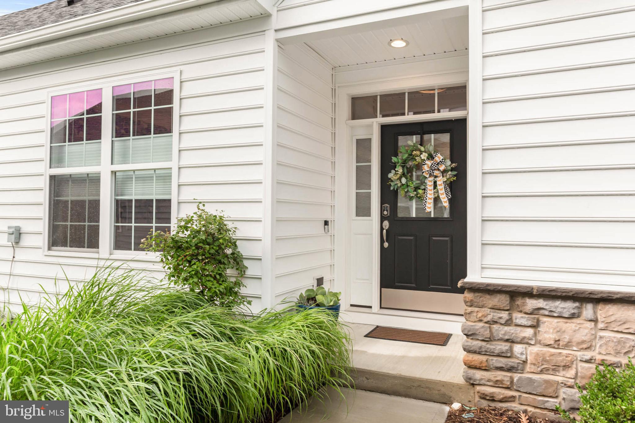 392 MOORINGS CIRCLE