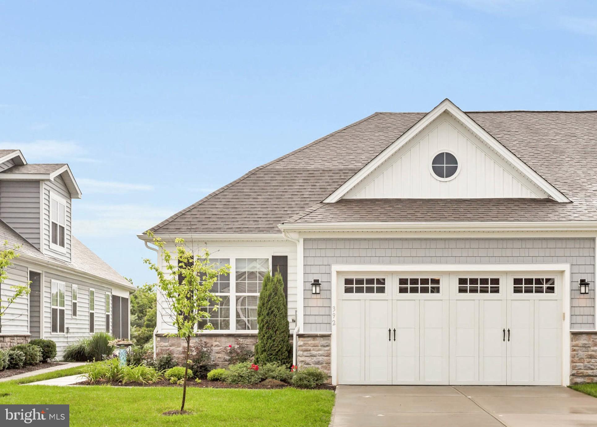 392 MOORINGS CIRCLE