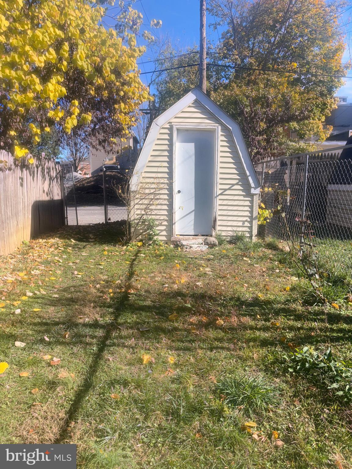 PARKWAY - Residential Lease