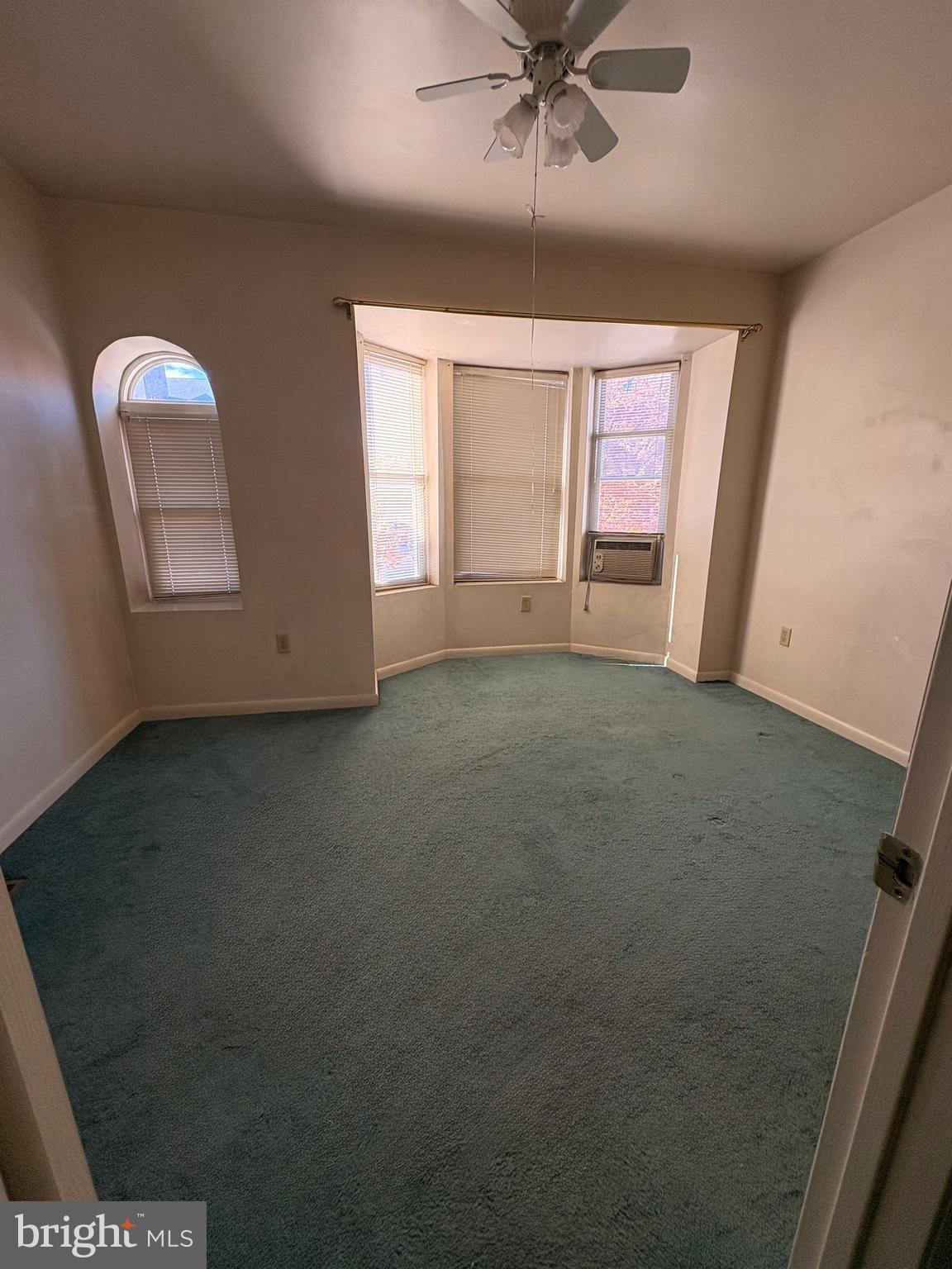 PARKWAY - Residential Lease