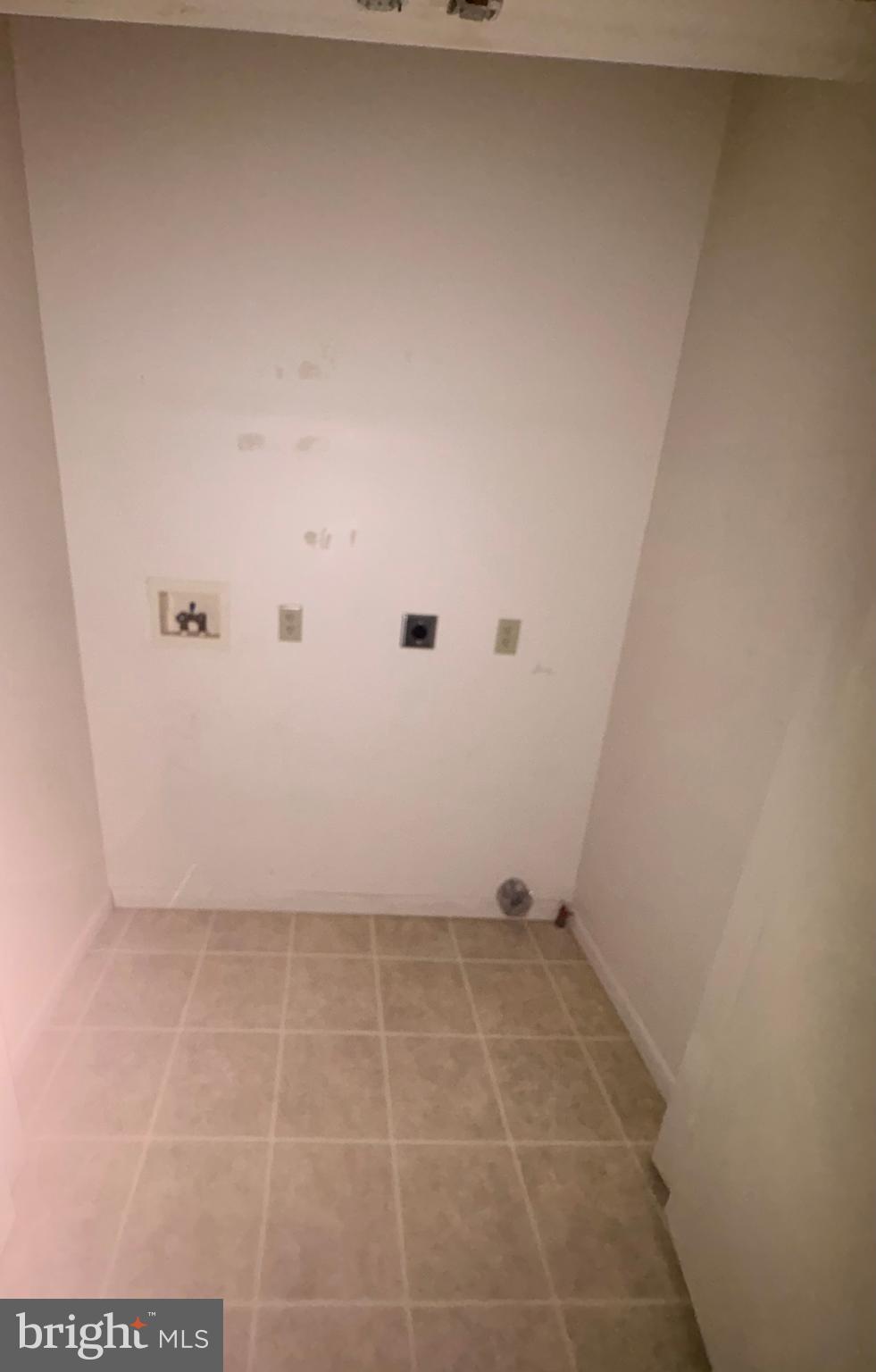 PARKWAY - Residential Lease