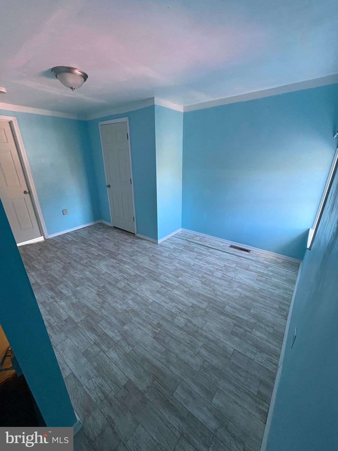 PARKWAY - Residential Lease