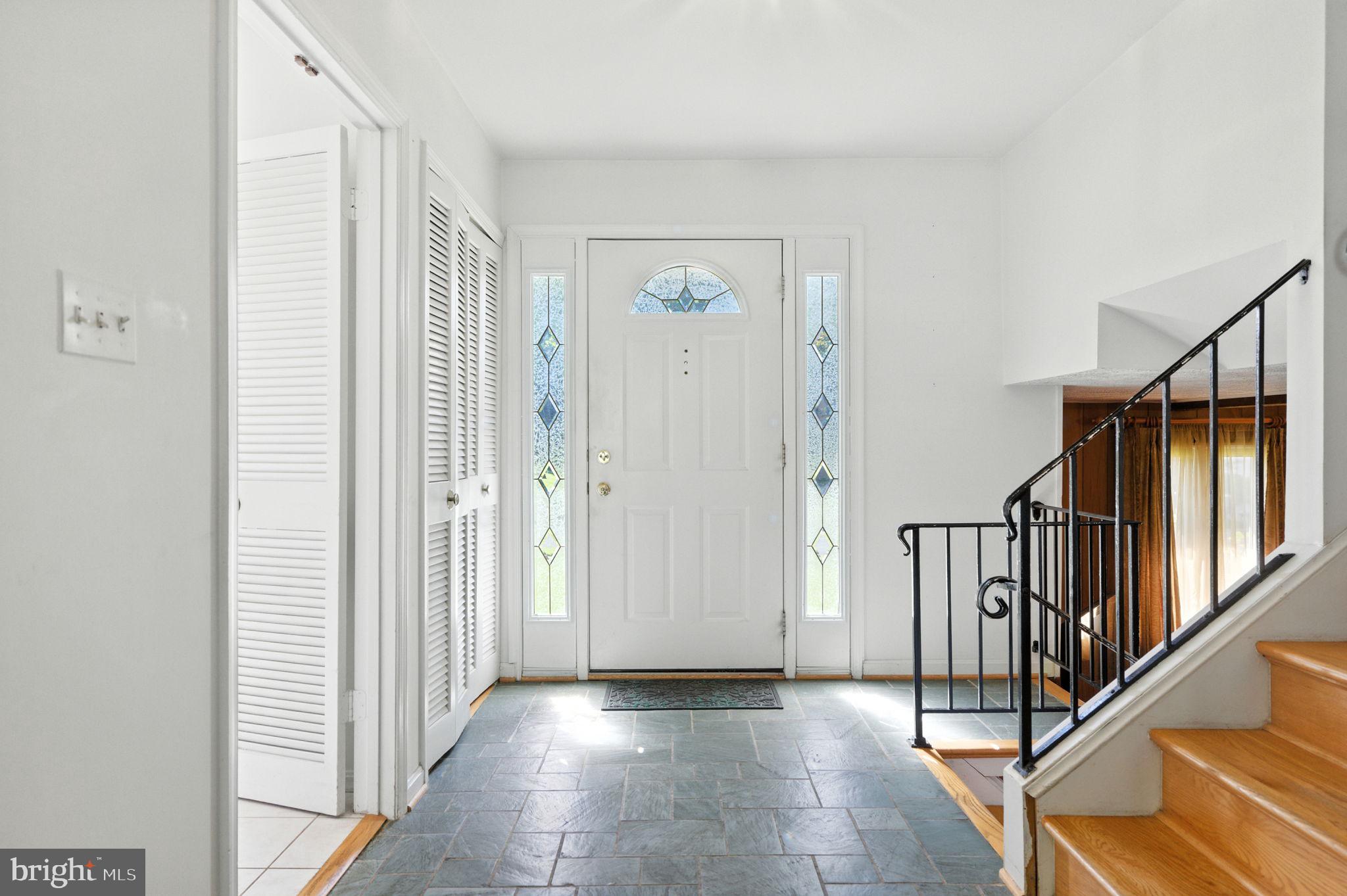 1238 STONEHAM COURT