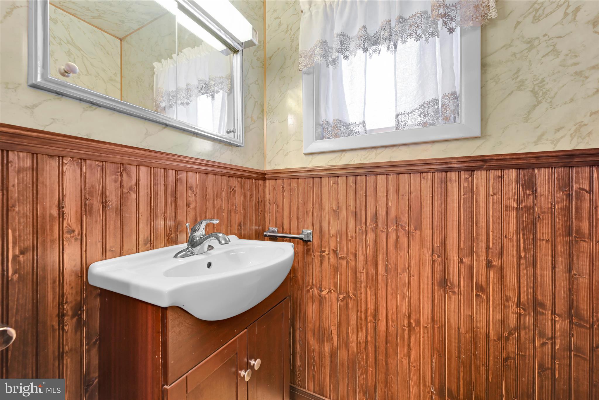 PINE GROVE - Residential