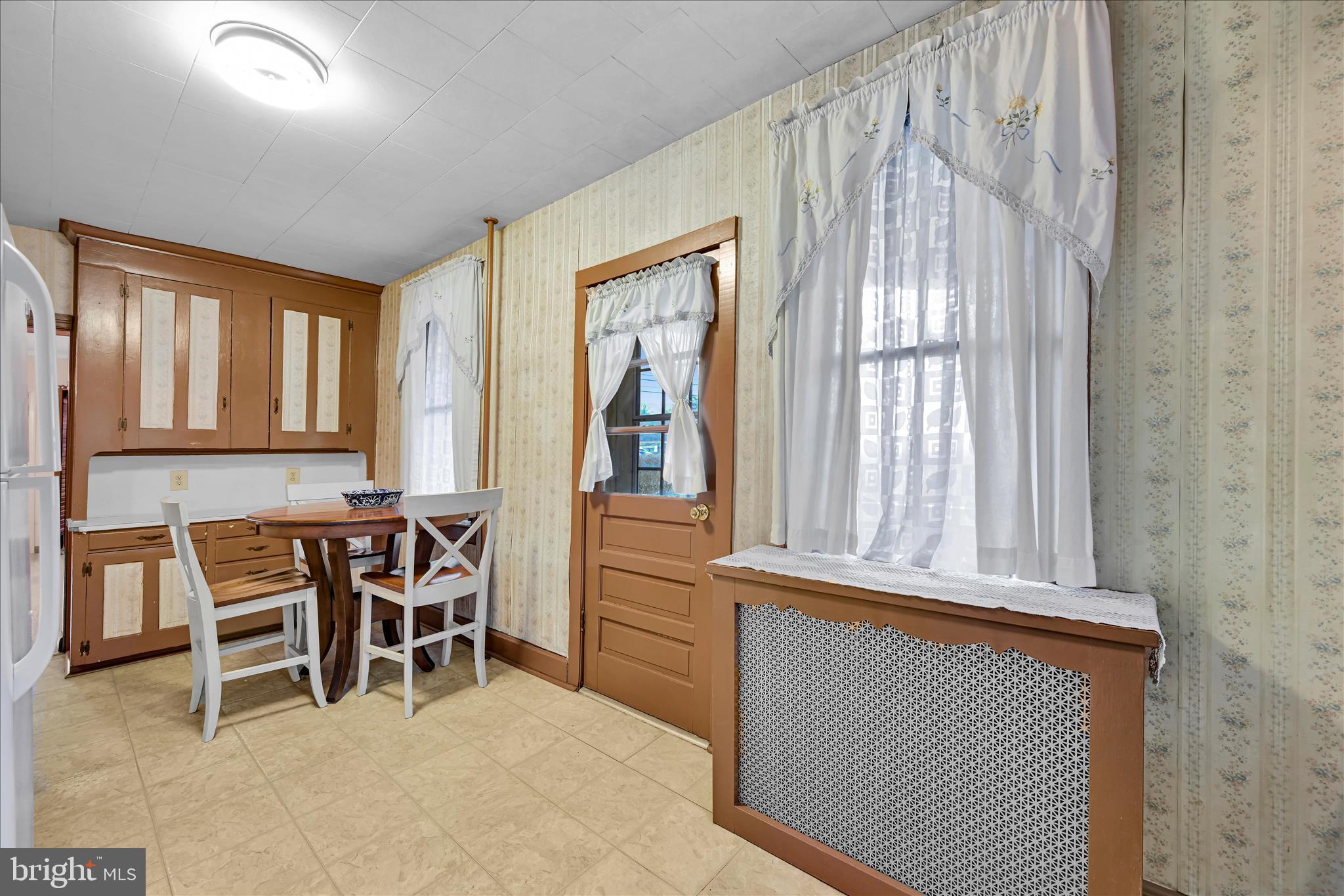 PINE GROVE - Residential