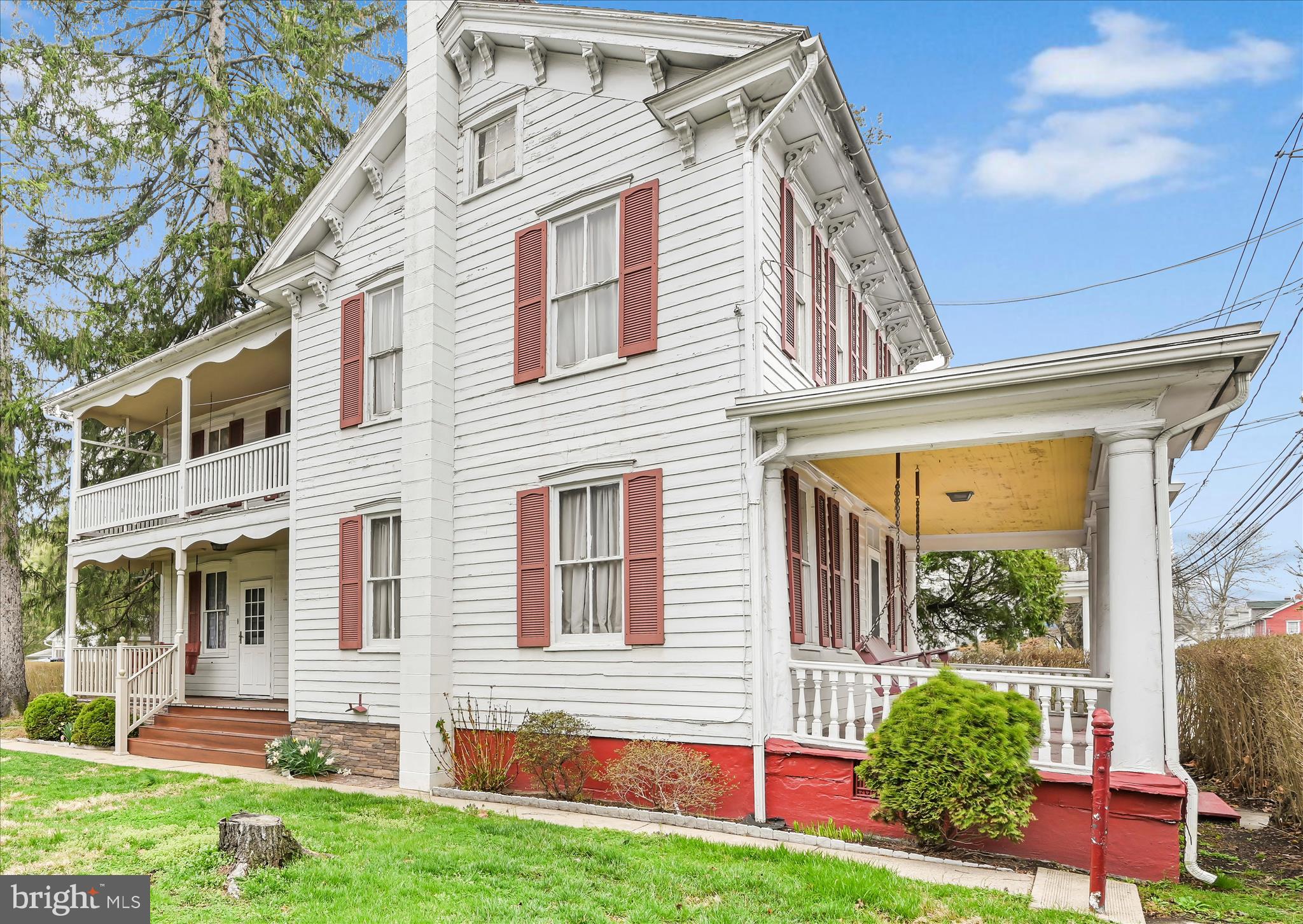 PINE GROVE - Residential