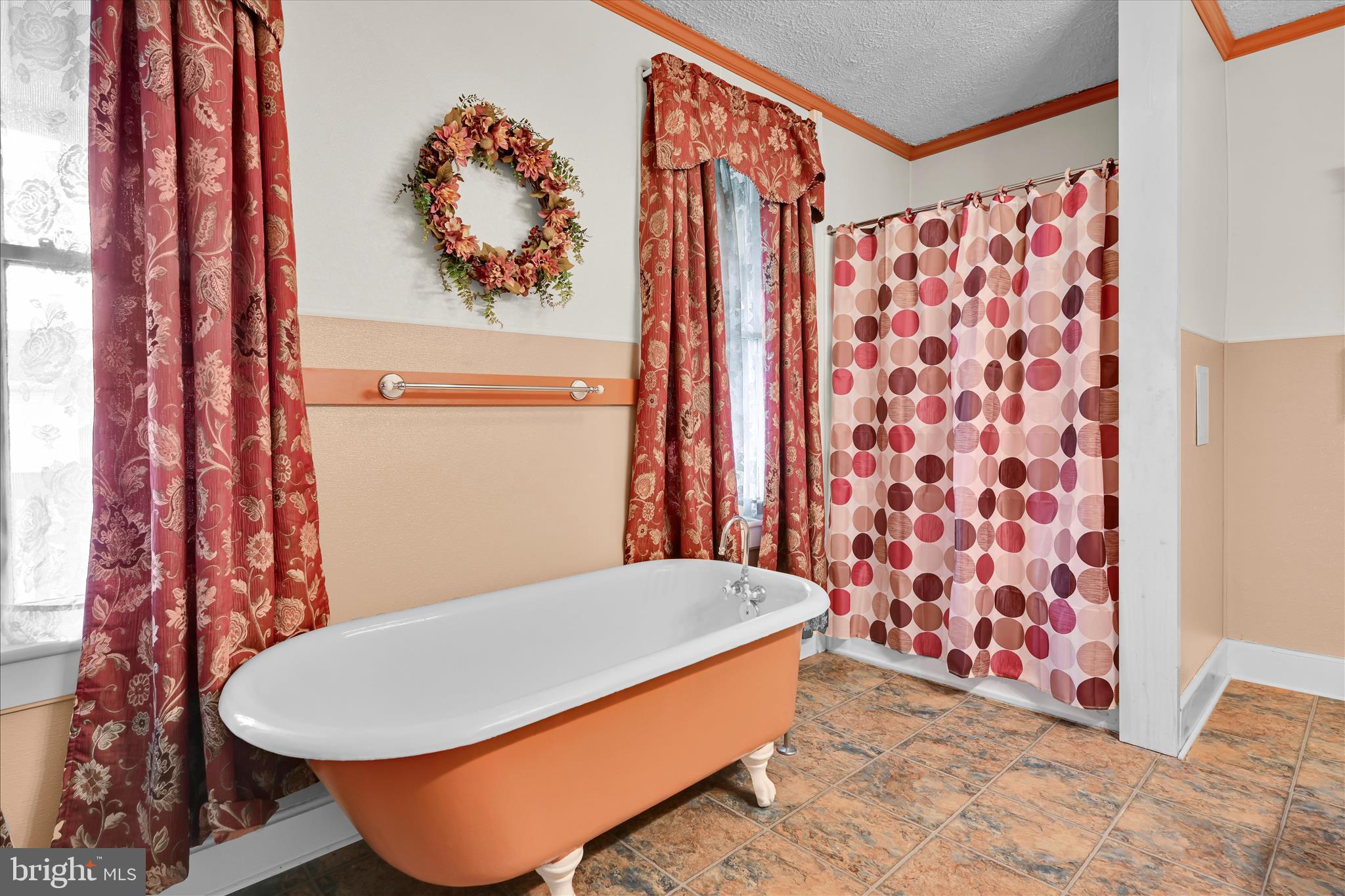 PINE GROVE - Residential