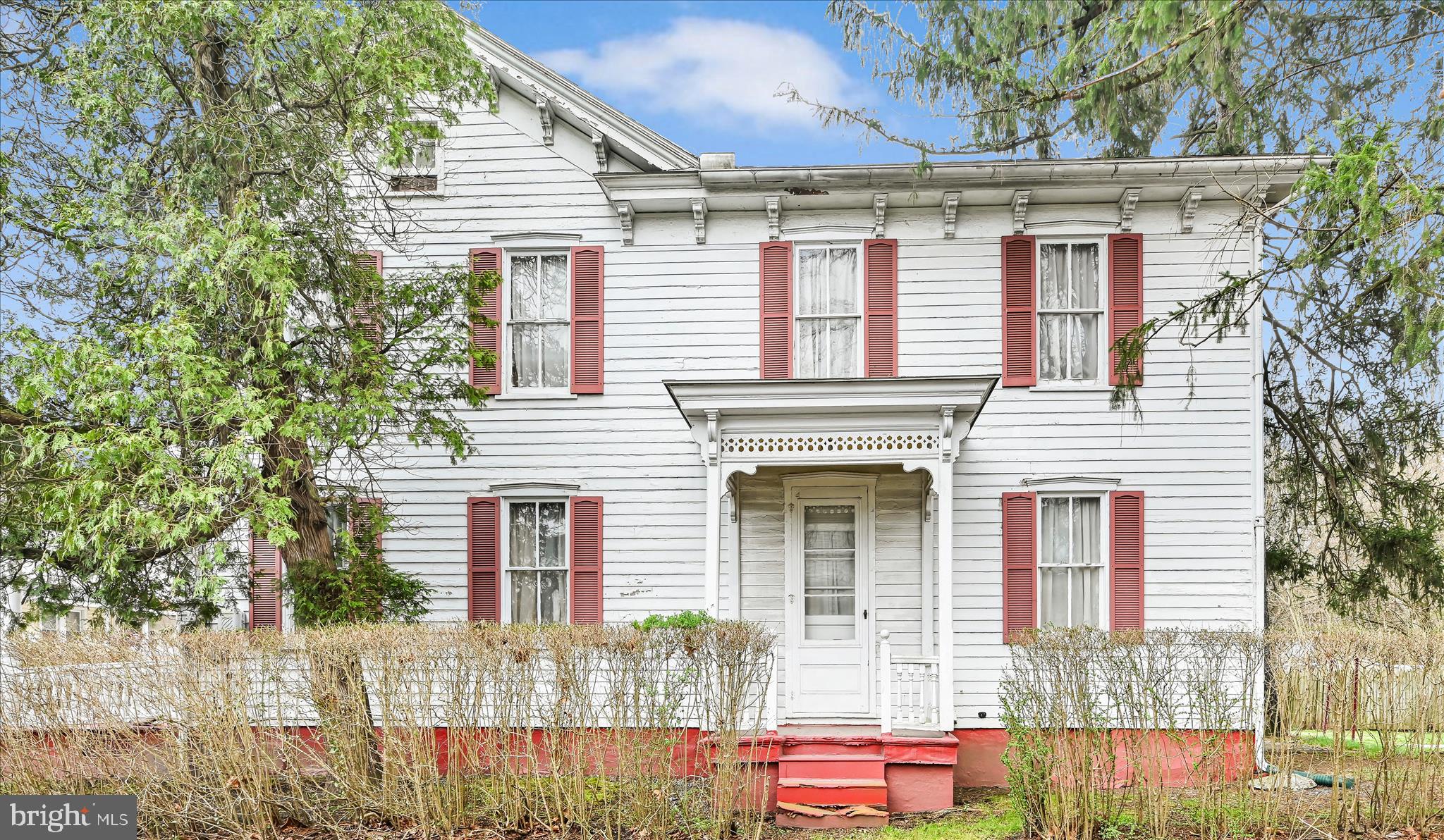 PINE GROVE - Residential