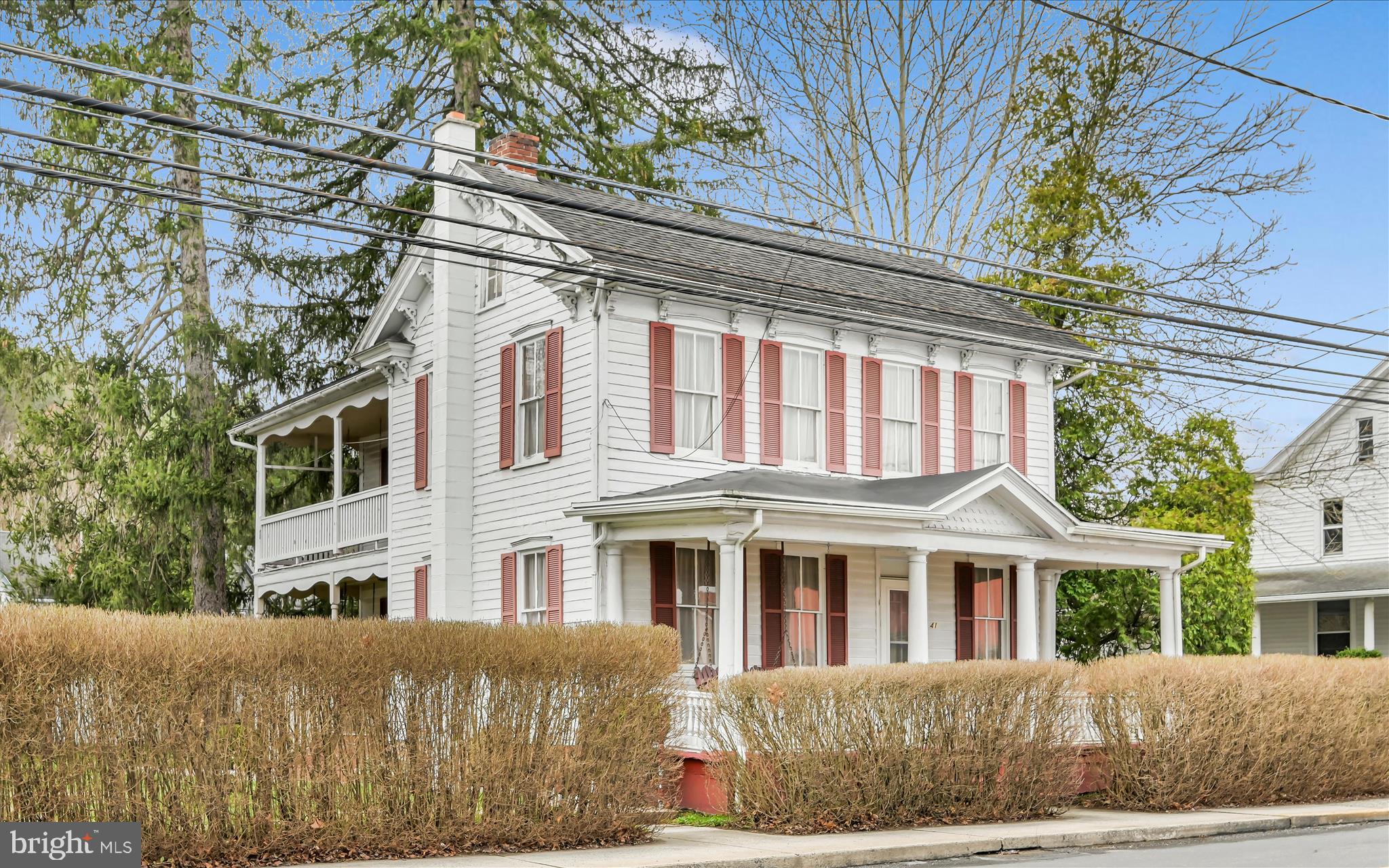 PINE GROVE - Residential