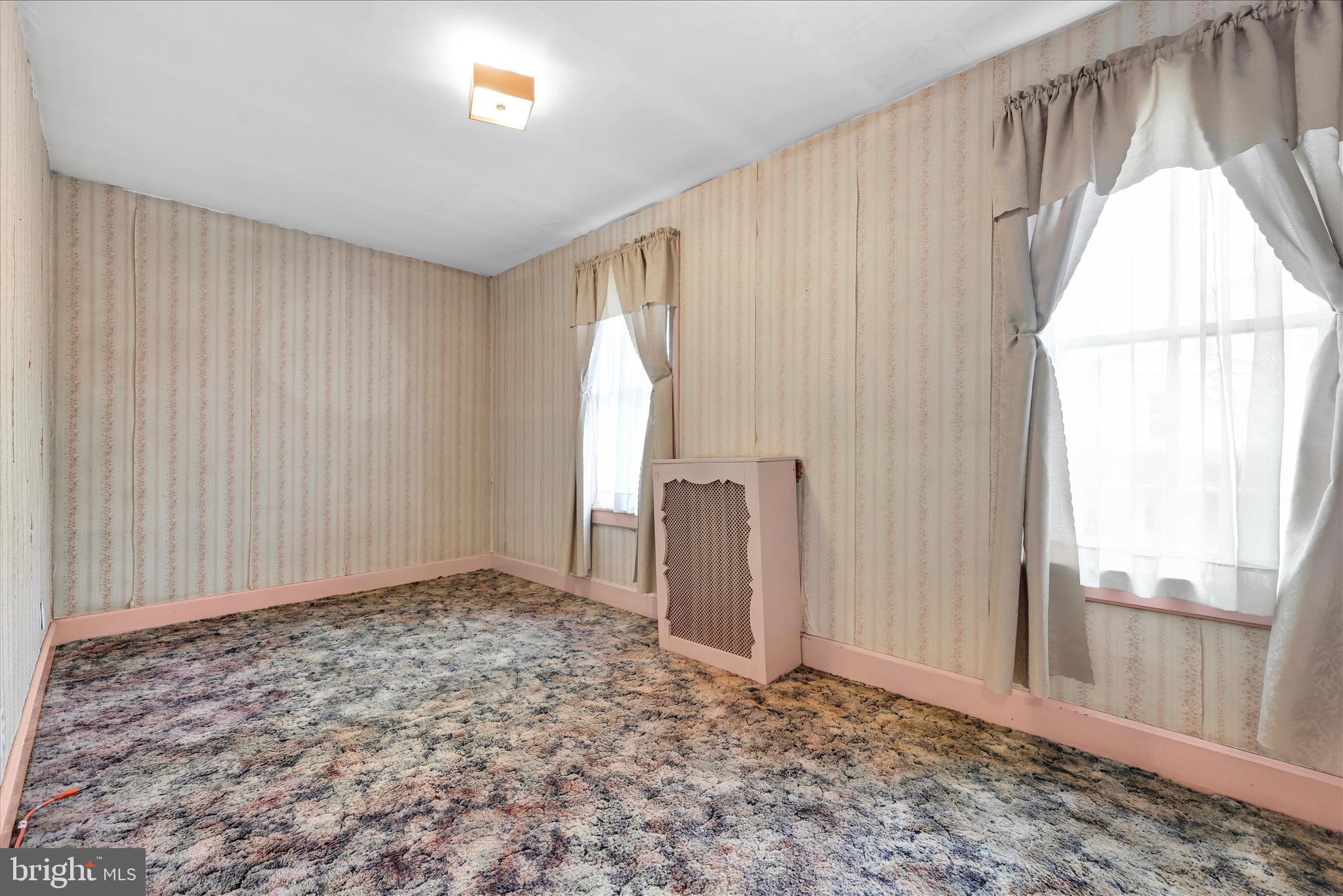 PINE GROVE - Residential