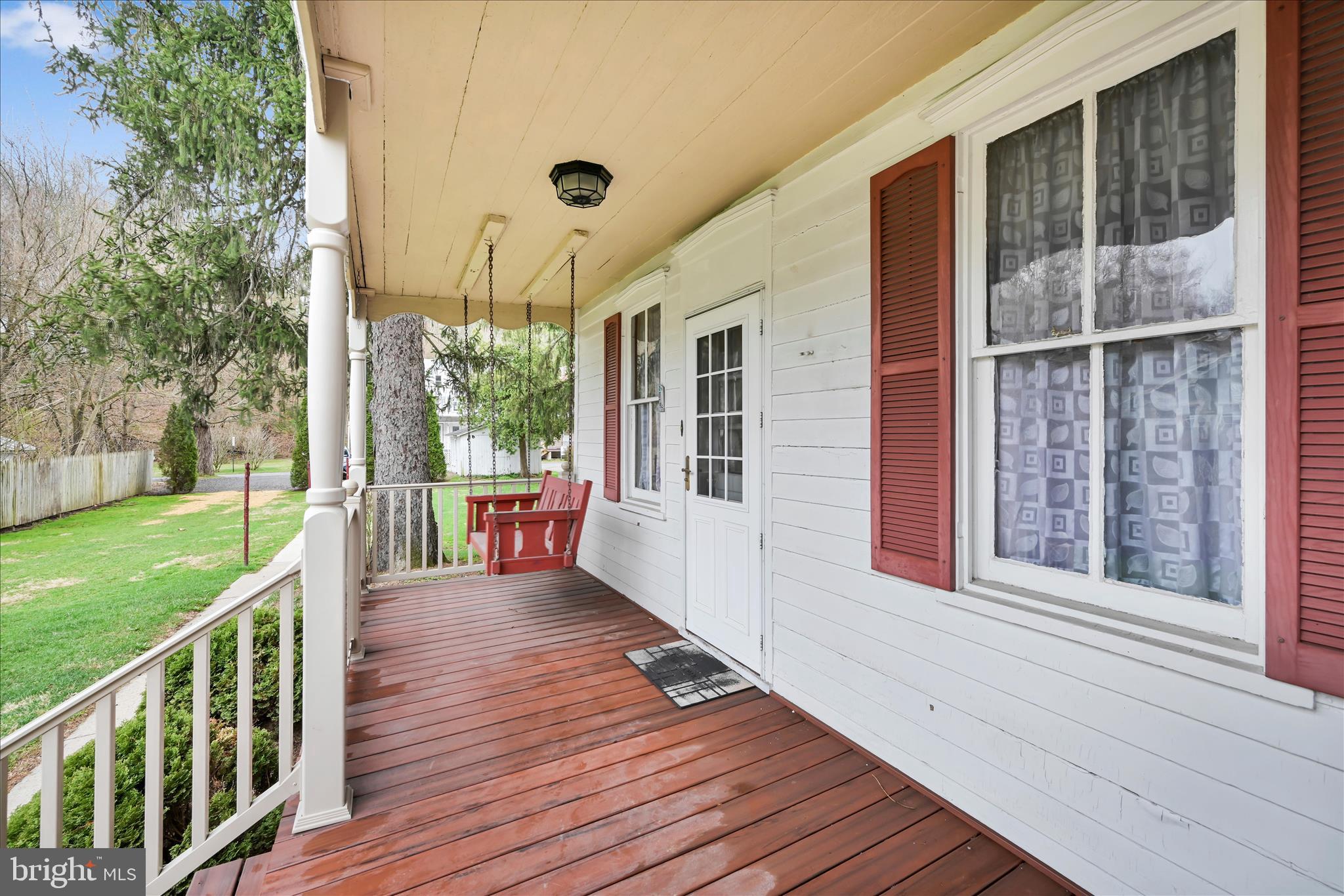 PINE GROVE - Residential