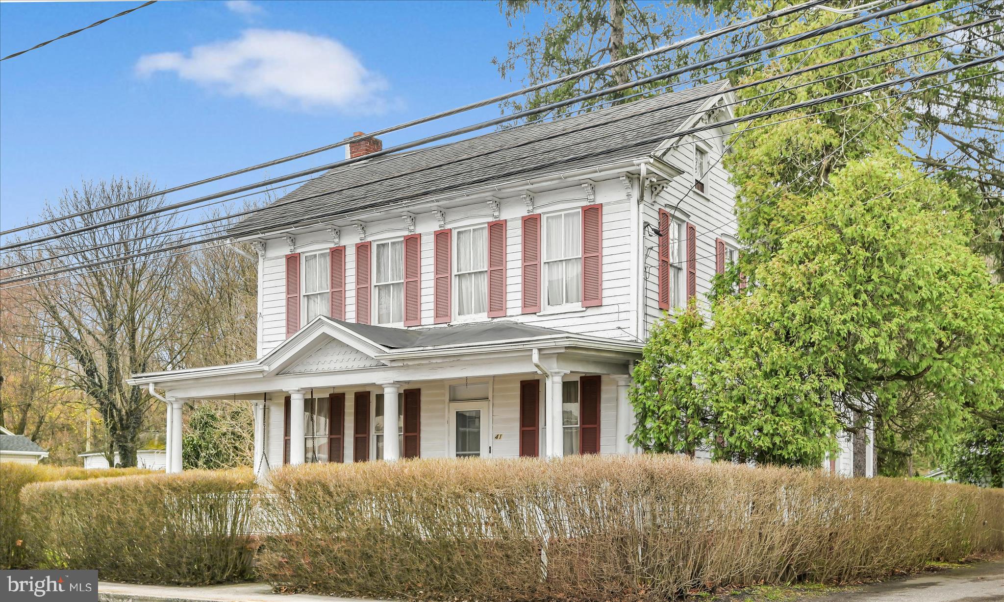 PINE GROVE - Residential