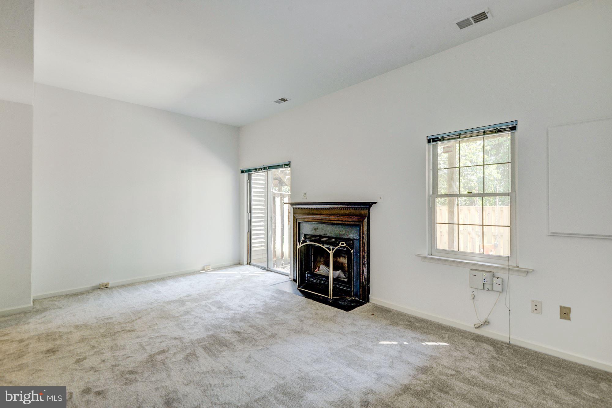 FOX CREEK - Residential Lease