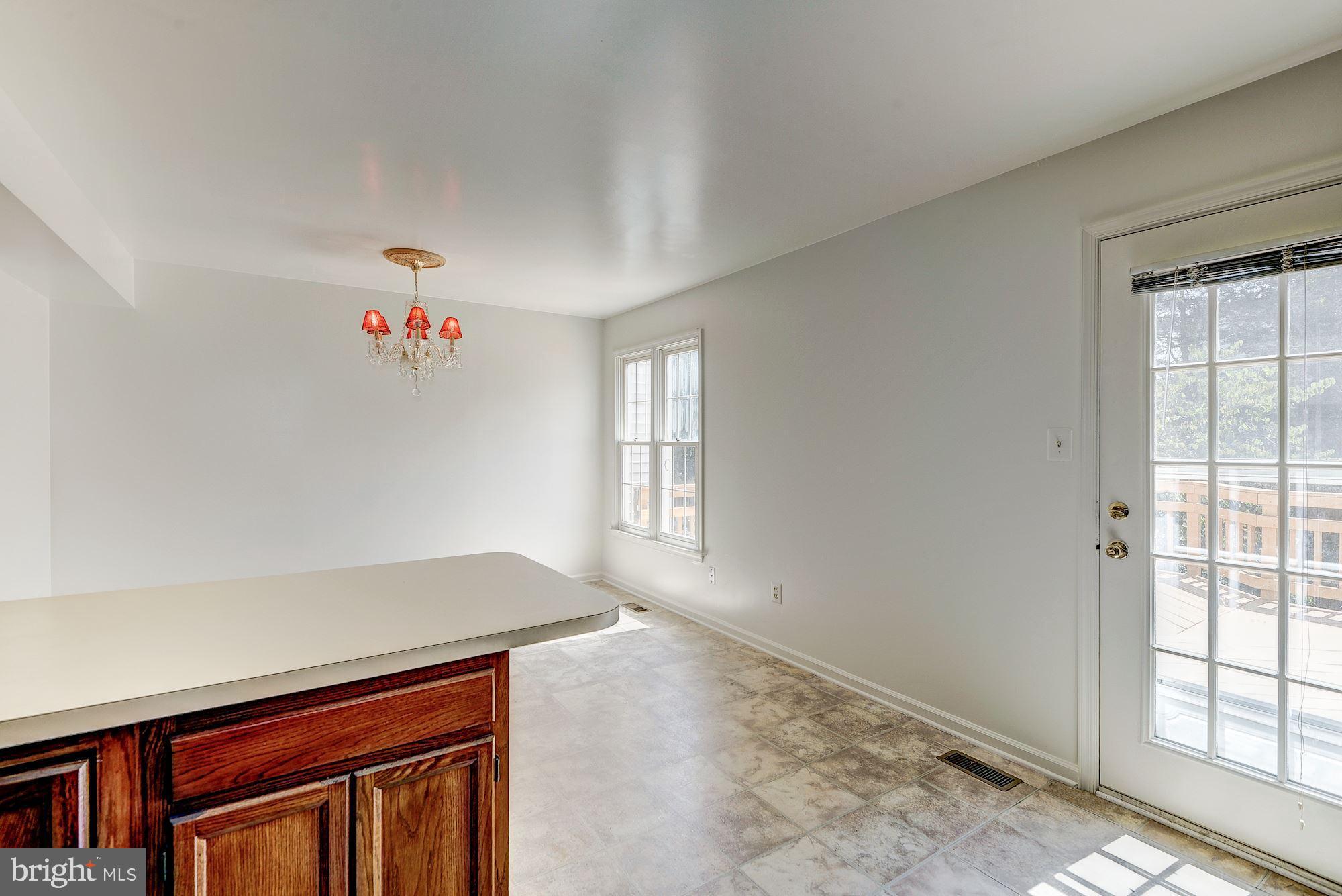 FOX CREEK - Residential Lease