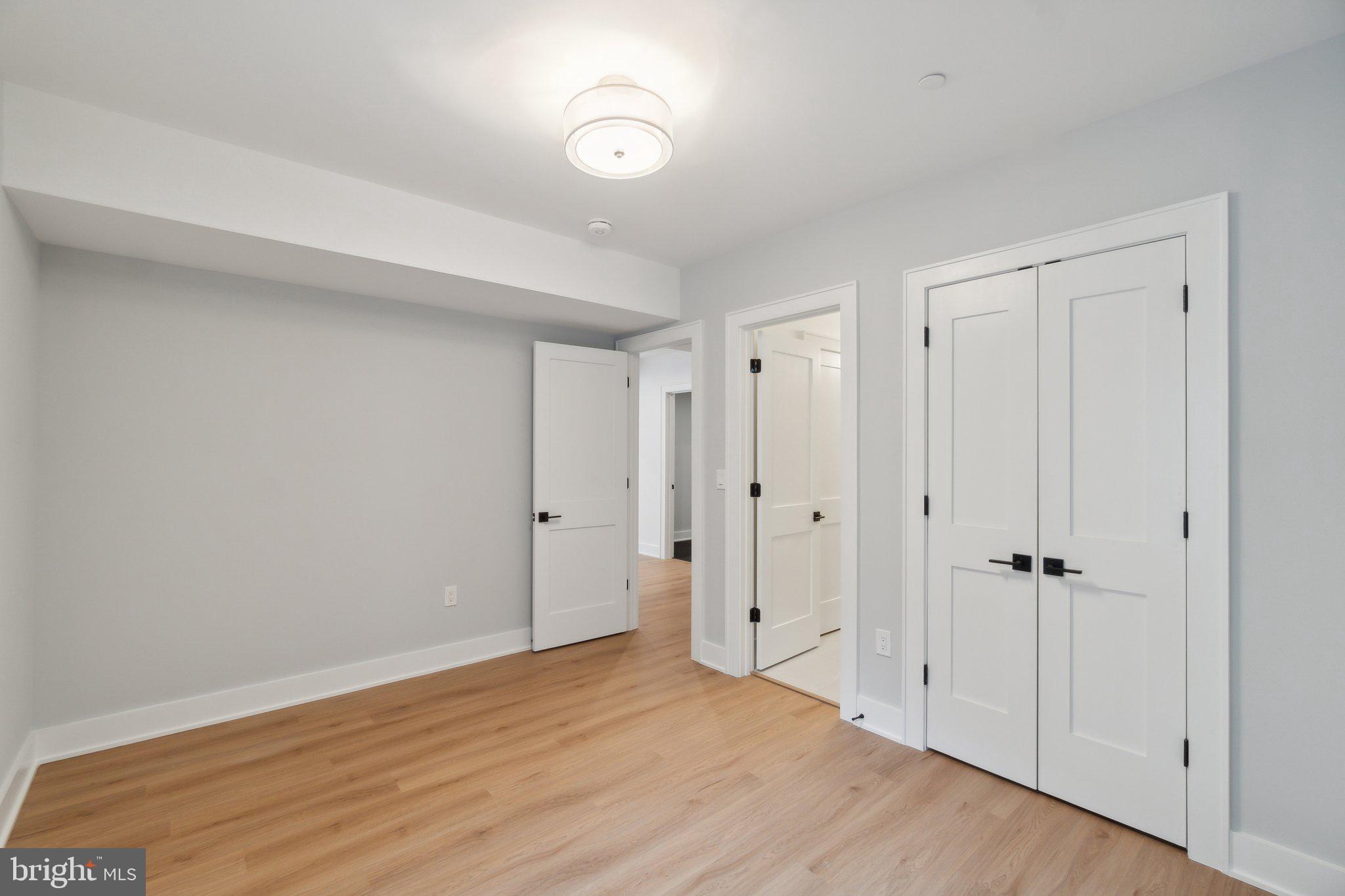 STRATTON WOODS - Residential