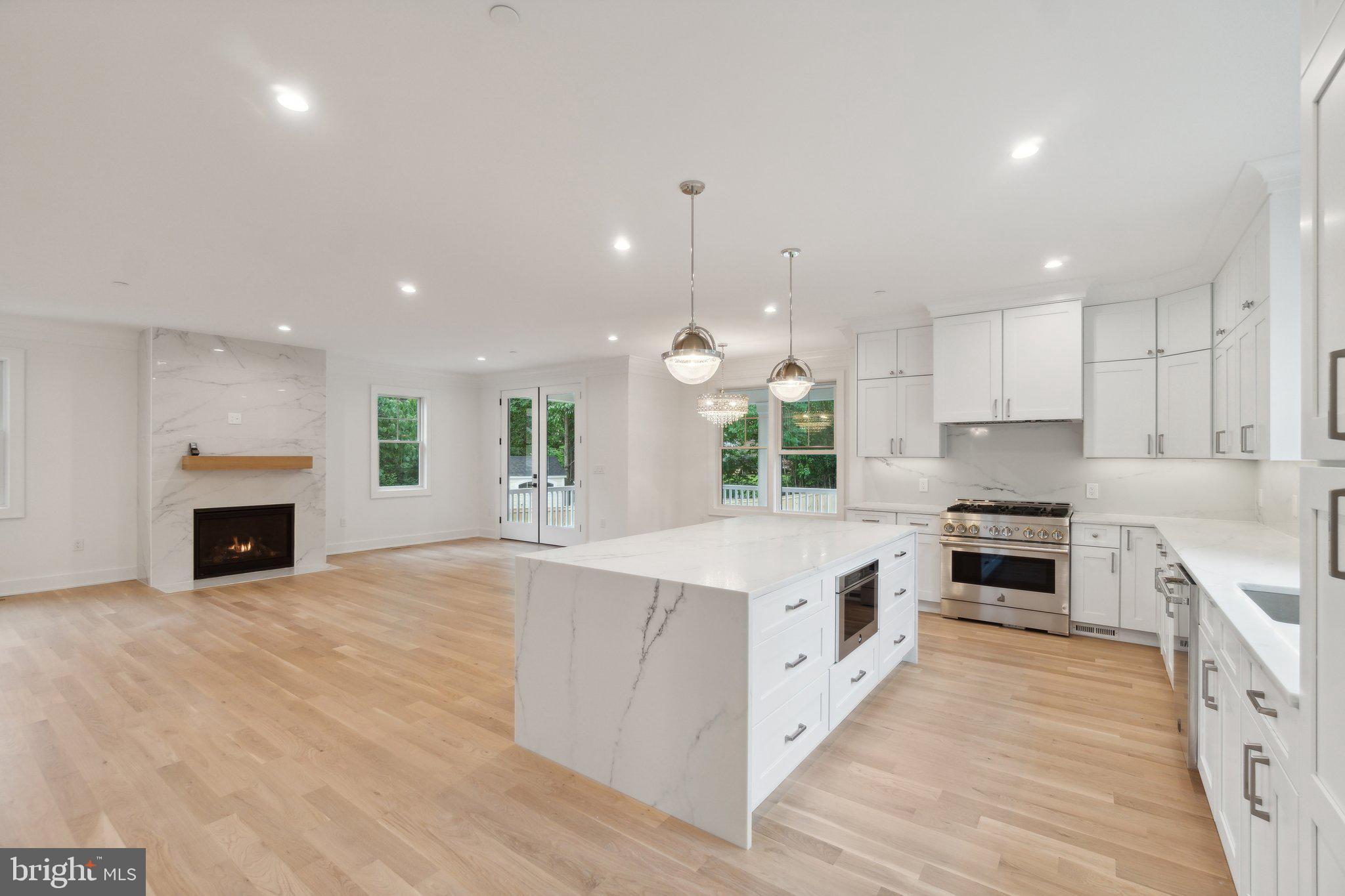 STRATTON WOODS - Residential