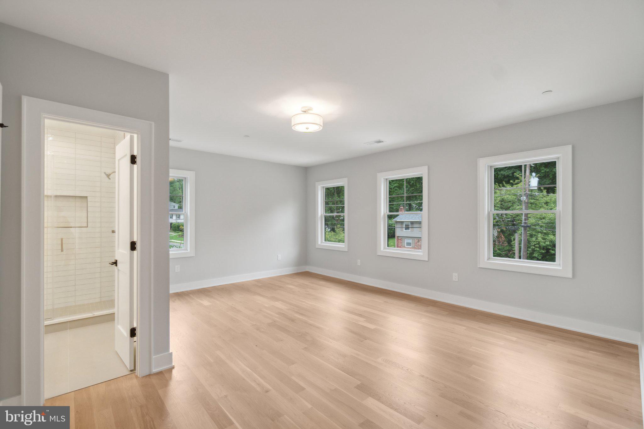 STRATTON WOODS - Residential