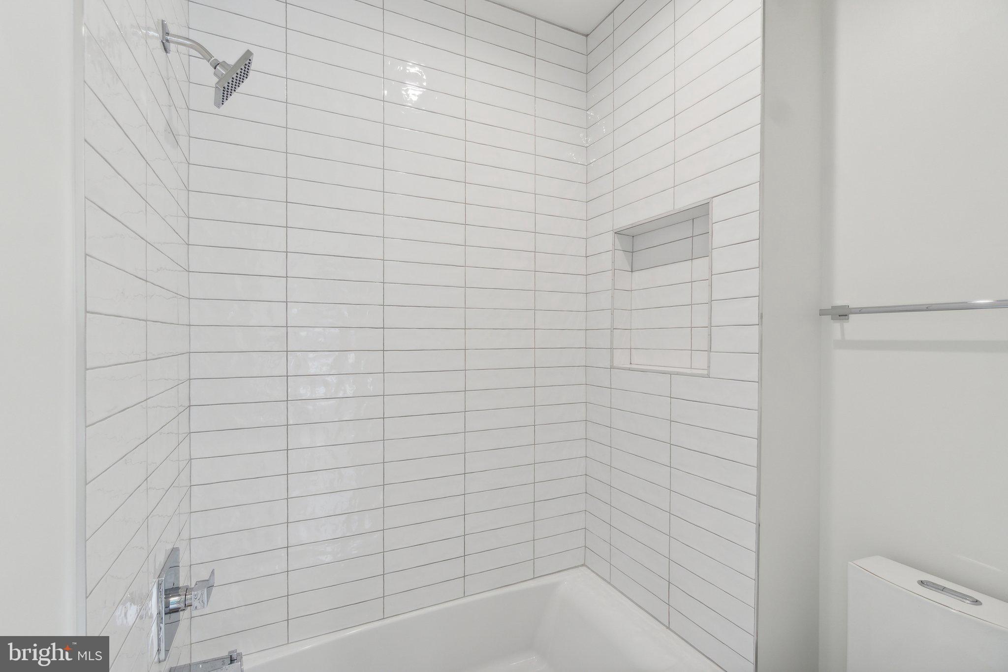 STRATTON WOODS - Residential