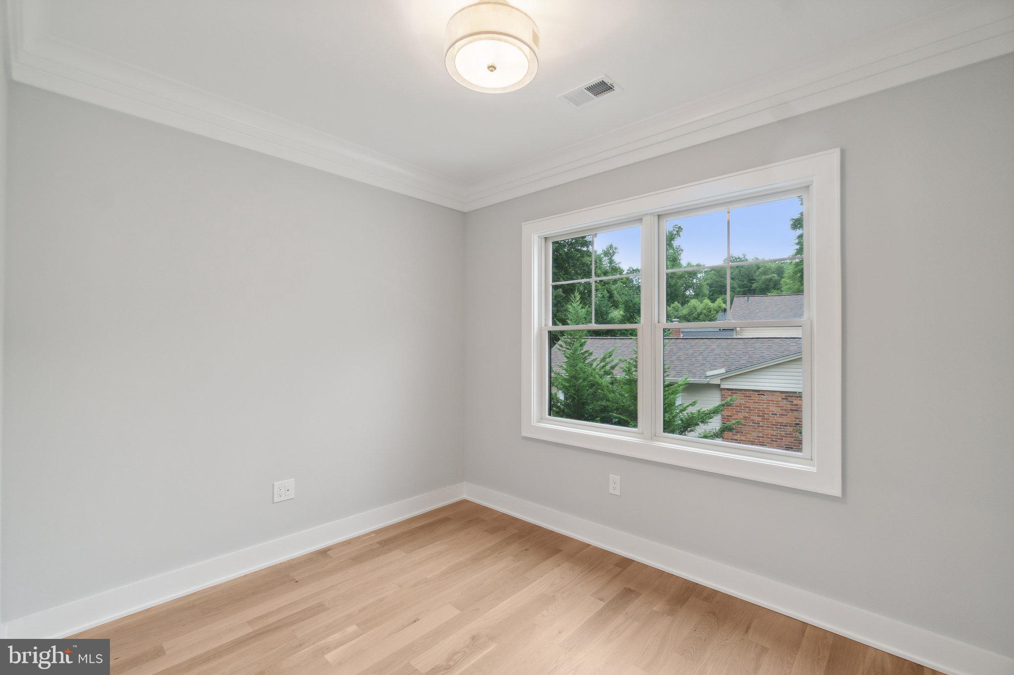 STRATTON WOODS - Residential