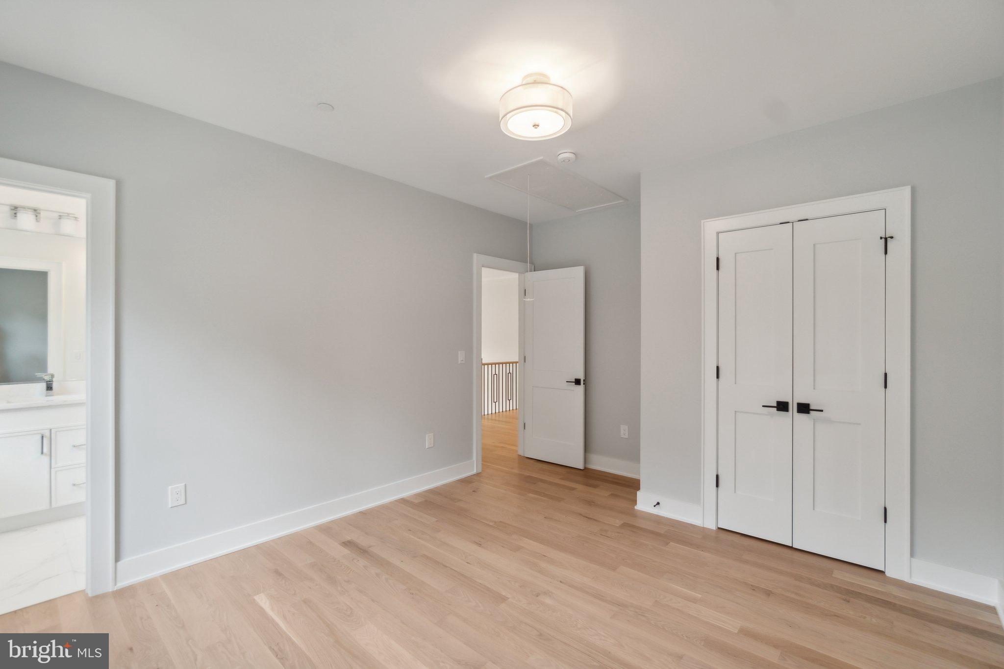 STRATTON WOODS - Residential