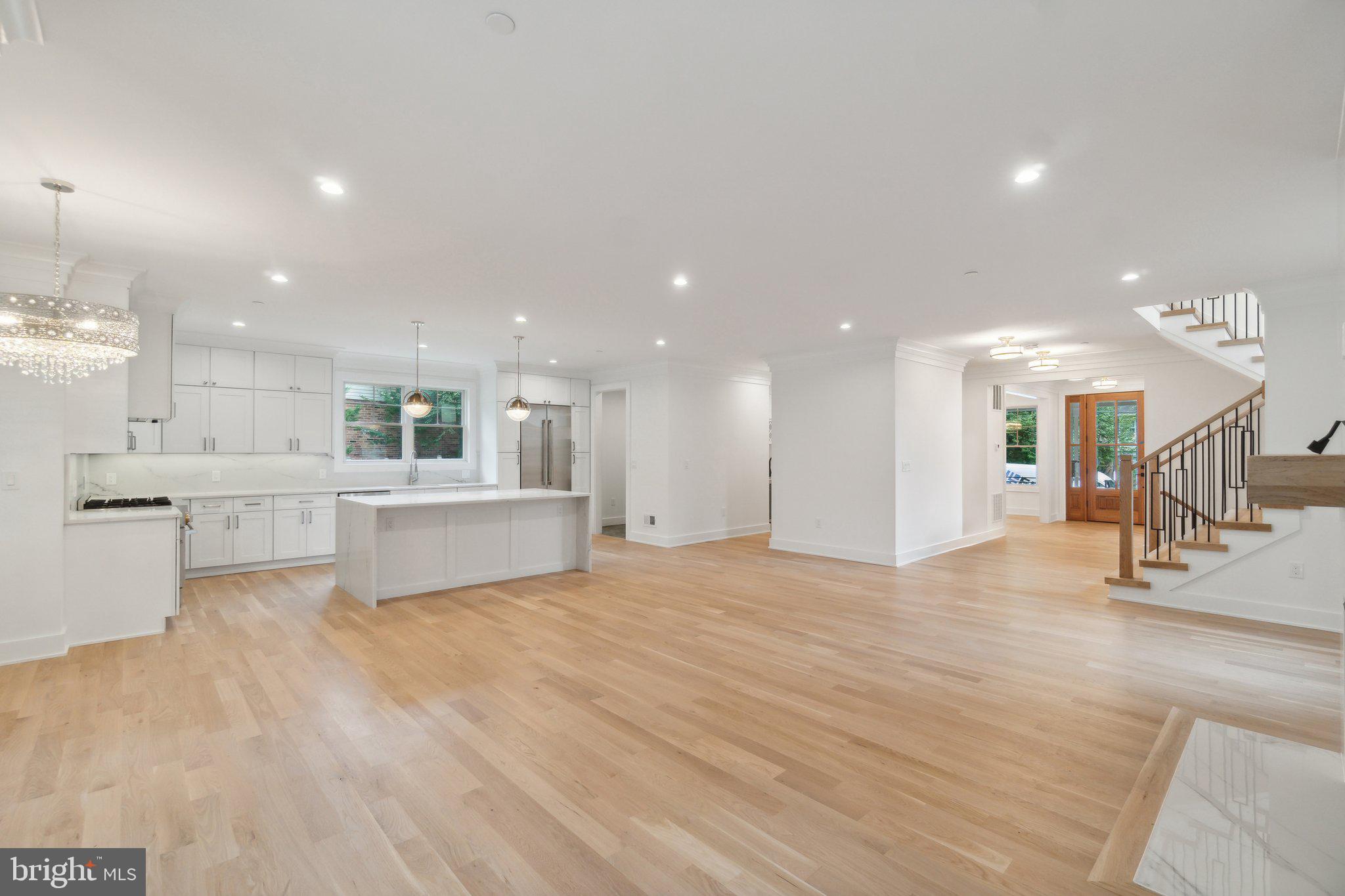 STRATTON WOODS - Residential