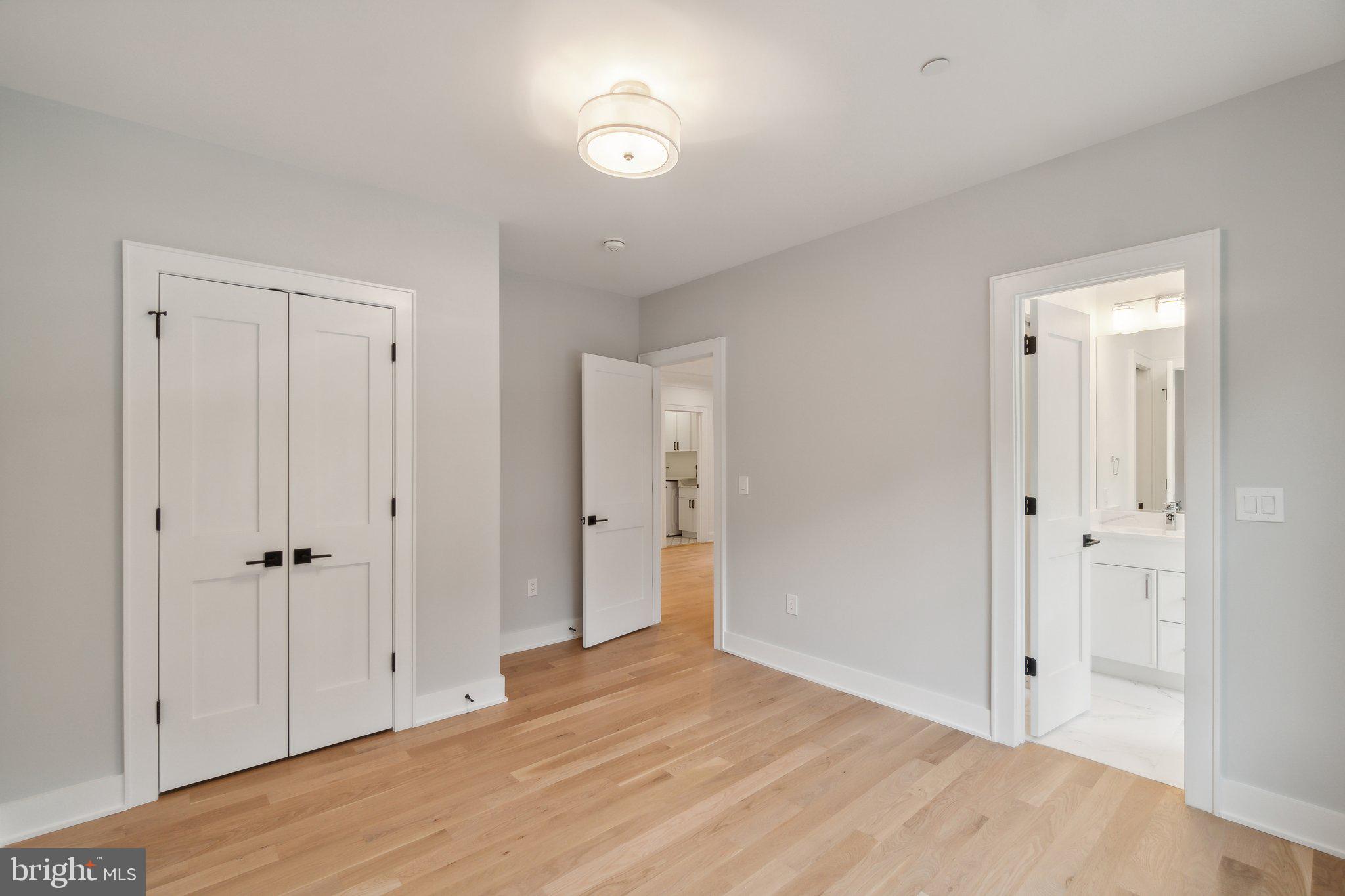 STRATTON WOODS - Residential