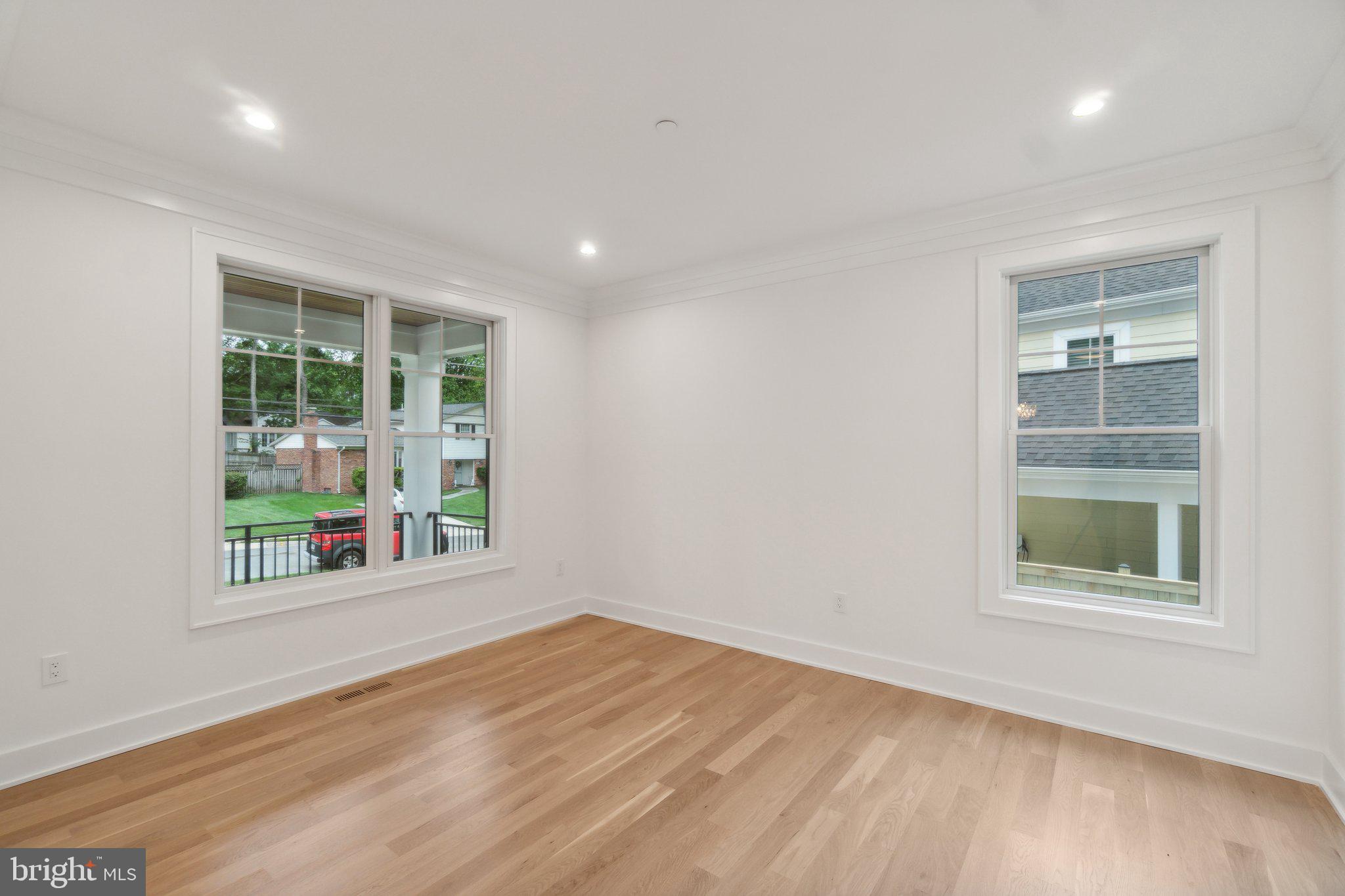 STRATTON WOODS - Residential