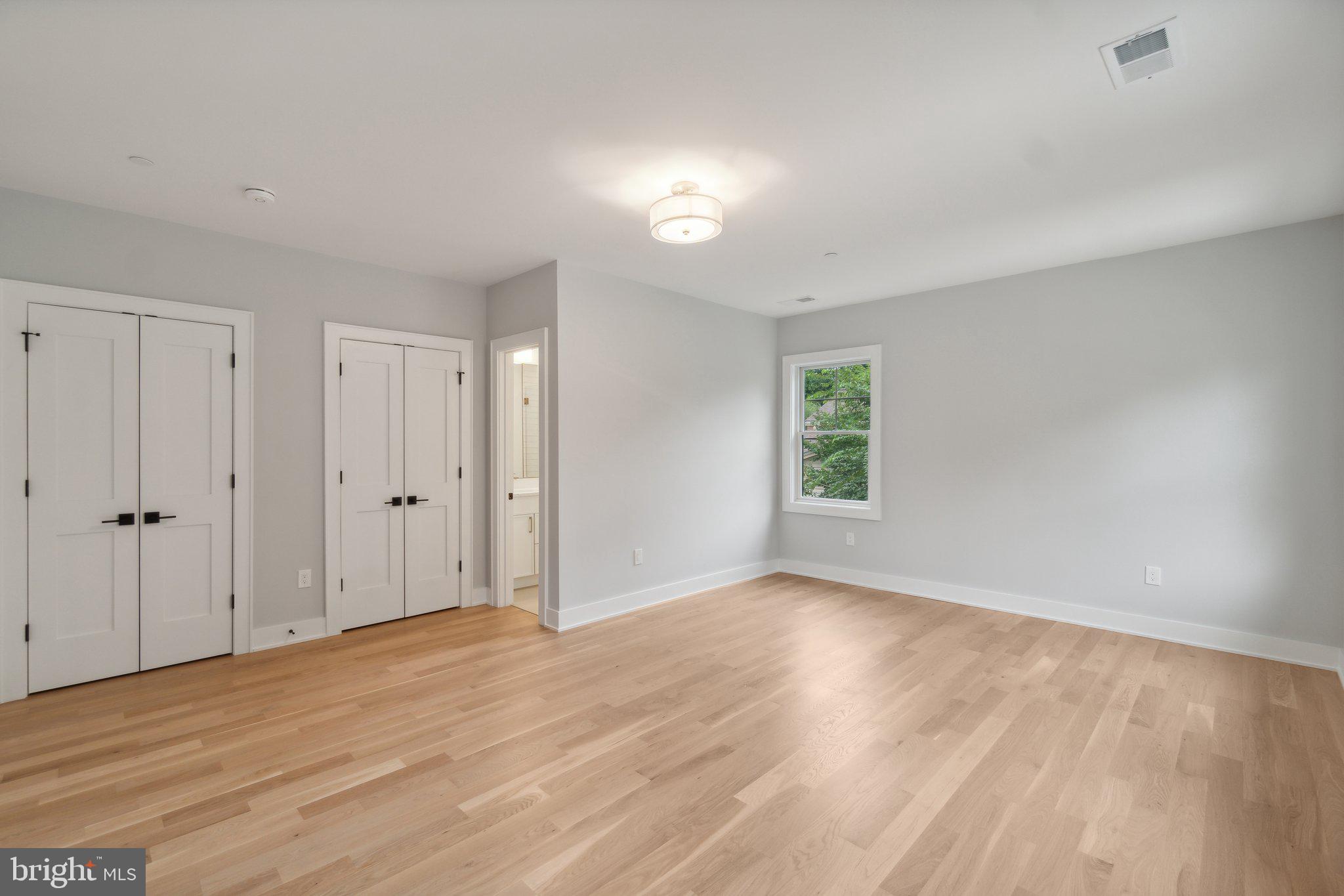 STRATTON WOODS - Residential