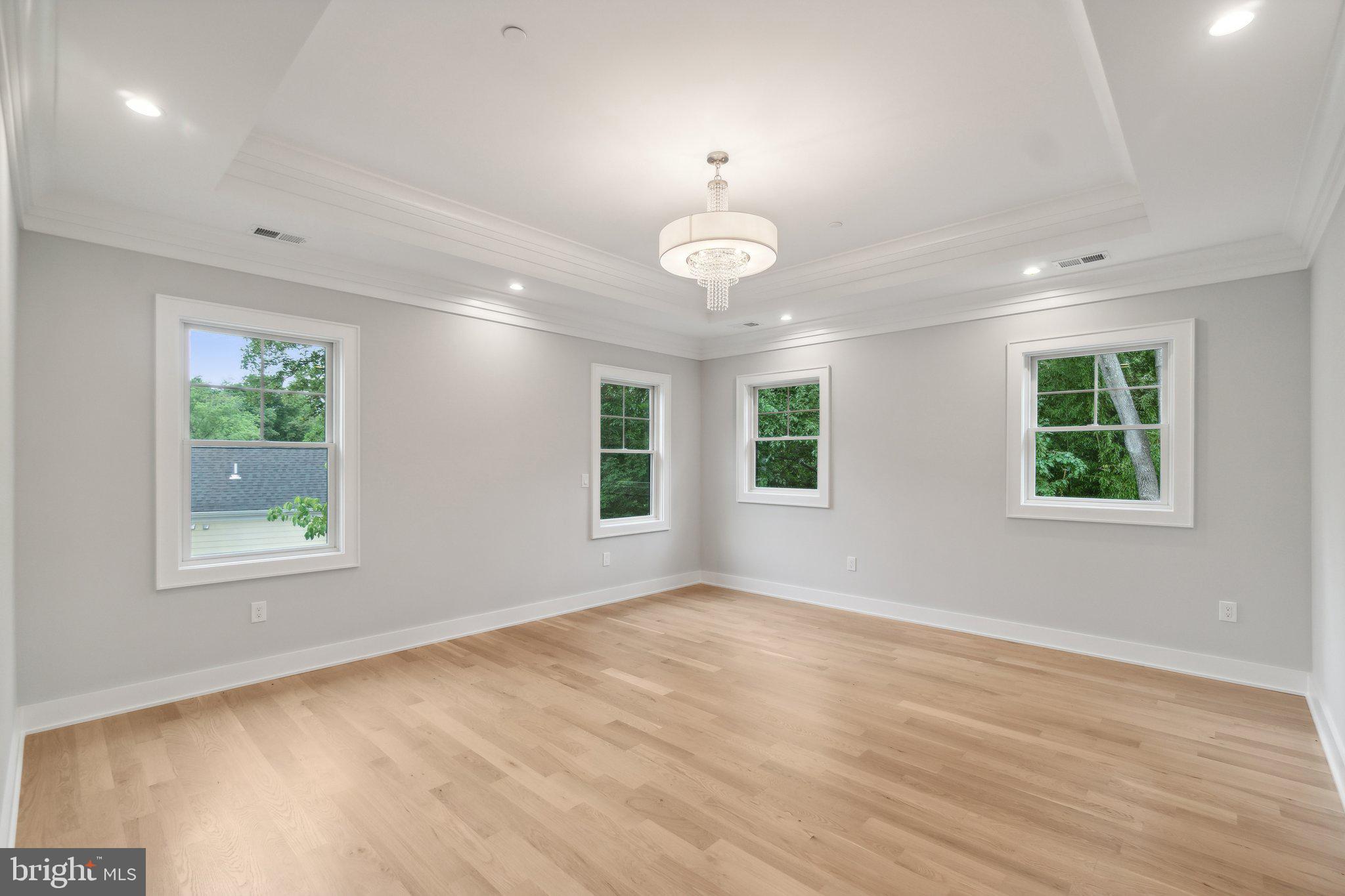 STRATTON WOODS - Residential