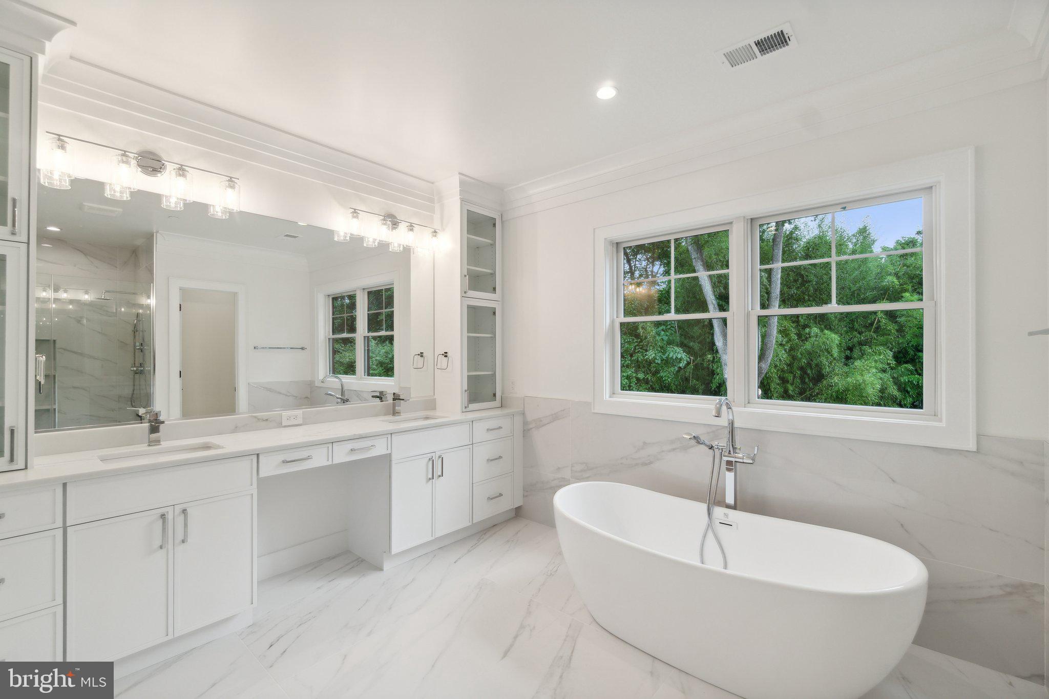 STRATTON WOODS - Residential