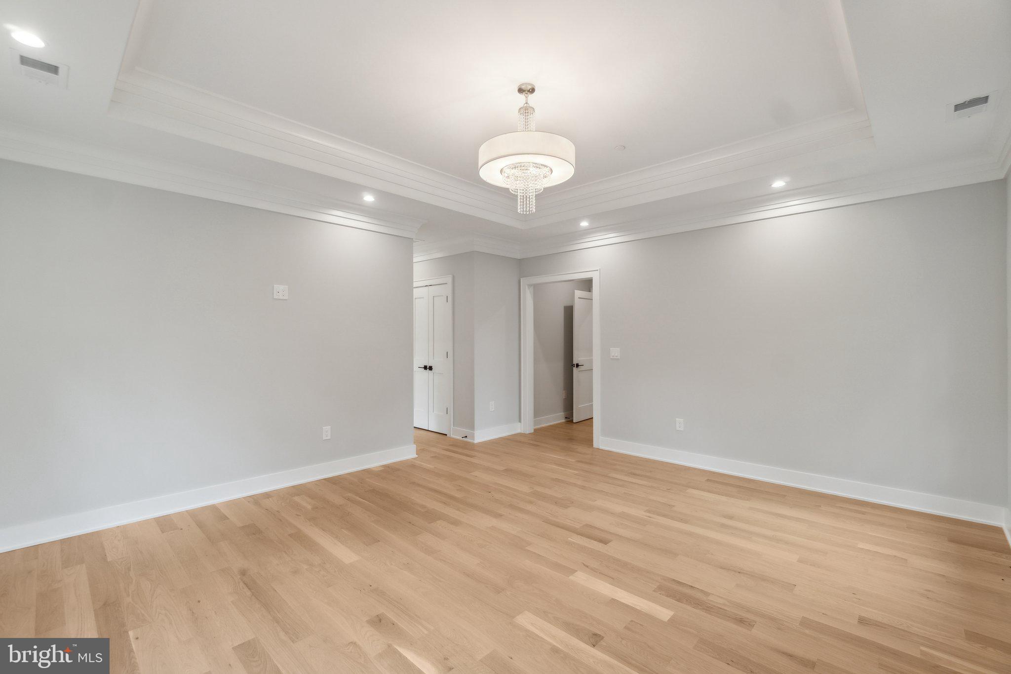 STRATTON WOODS - Residential