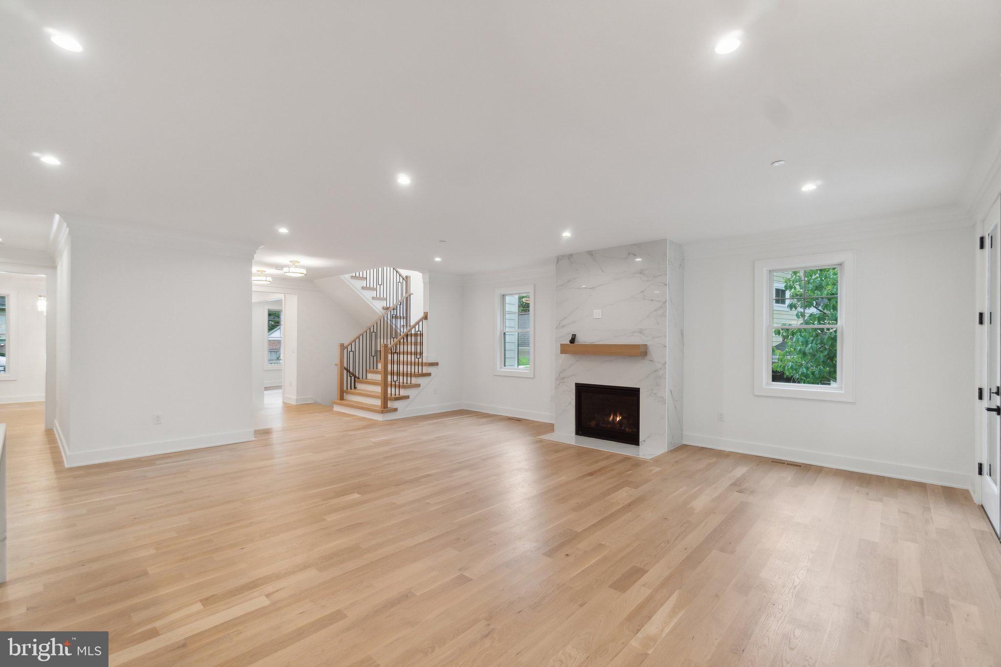 STRATTON WOODS - Residential