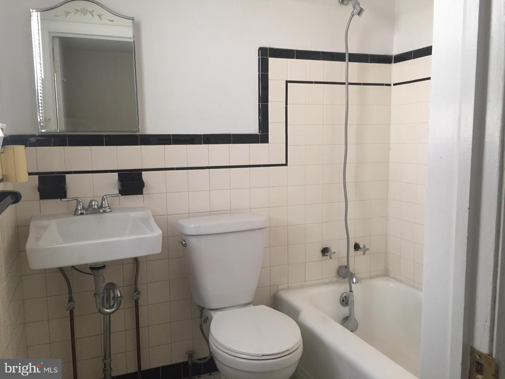 MOUNT WASHINGTON - Residential