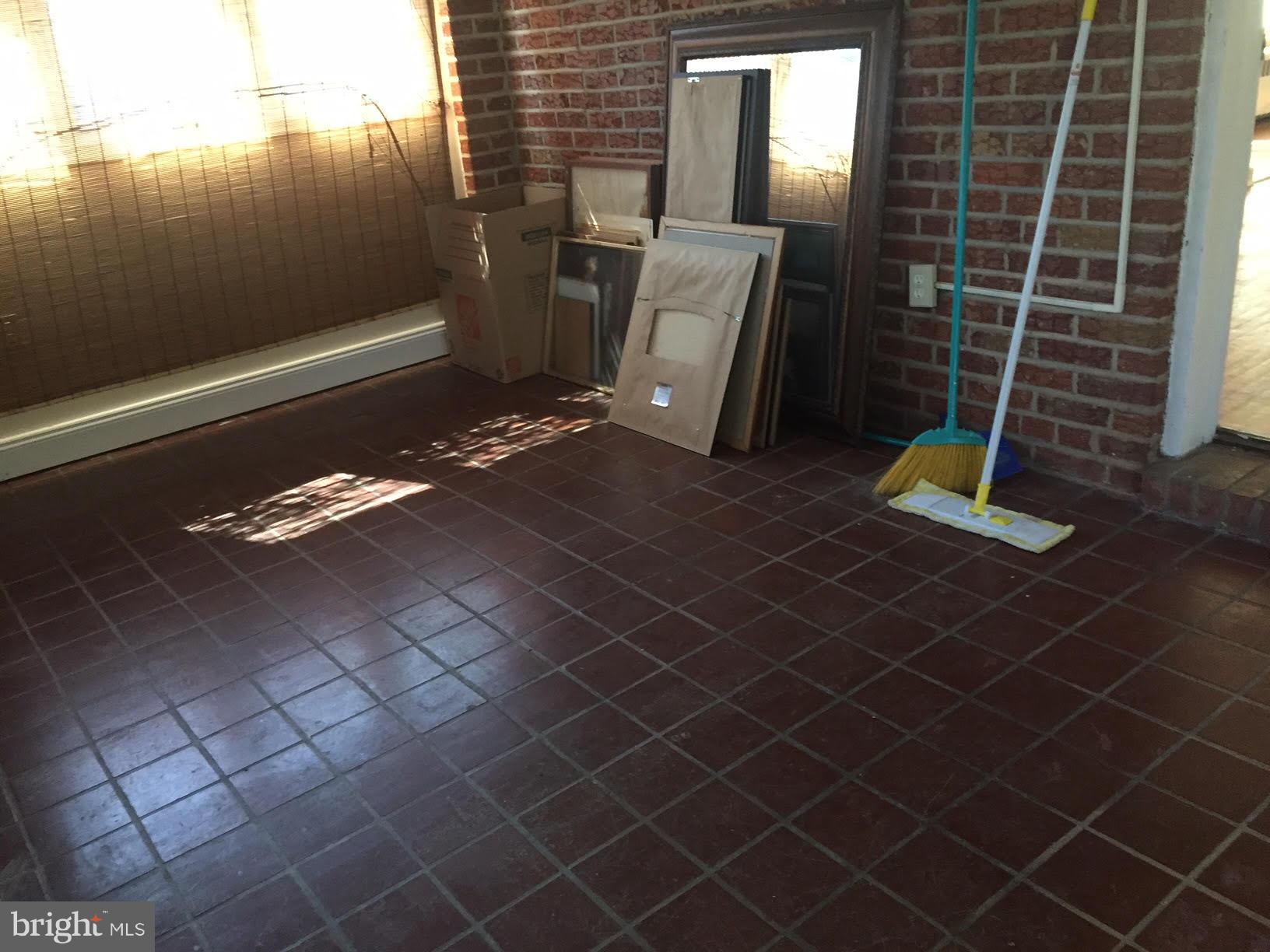 MOUNT WASHINGTON - Residential