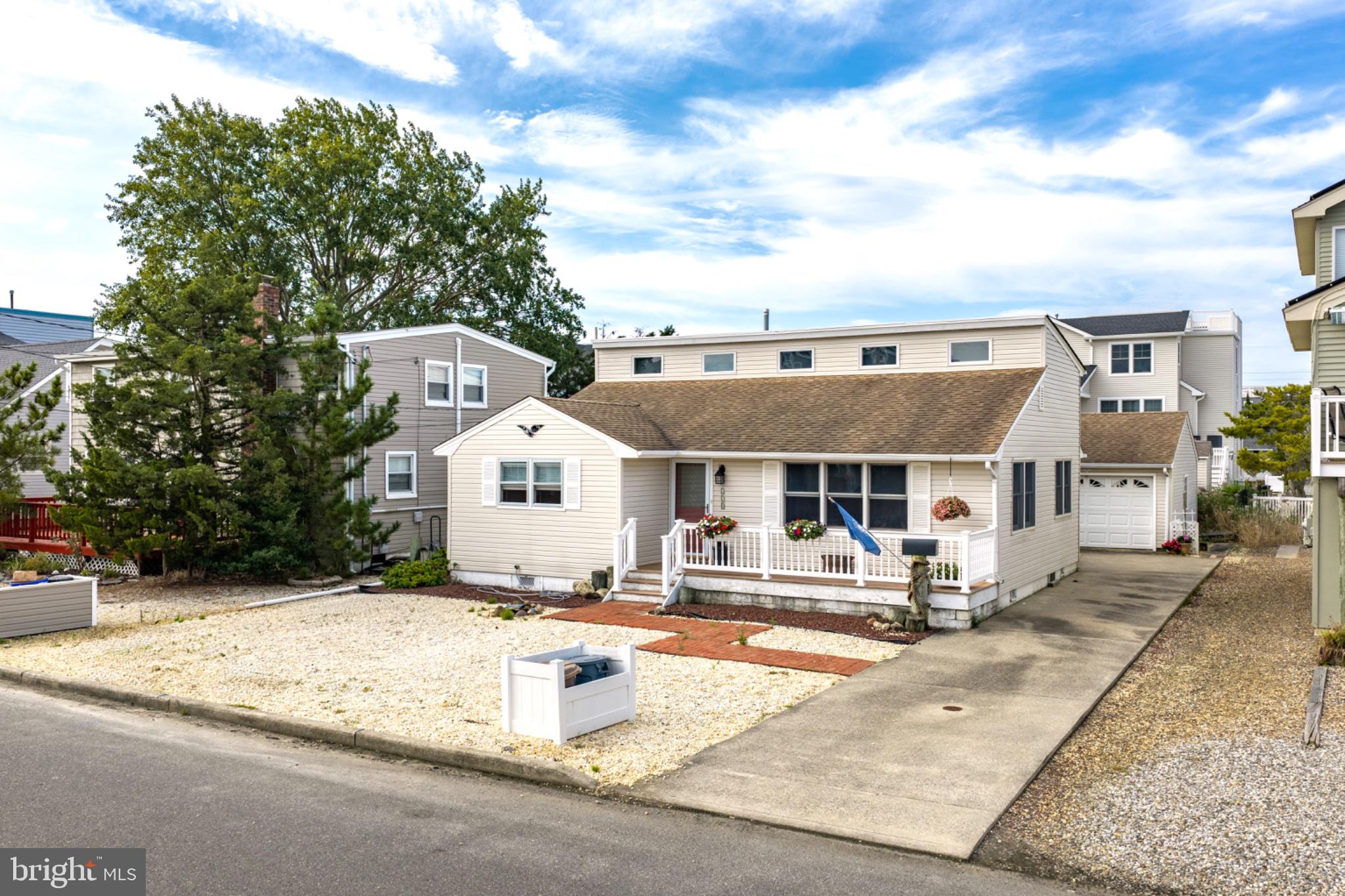 270 N 3RD STREET
